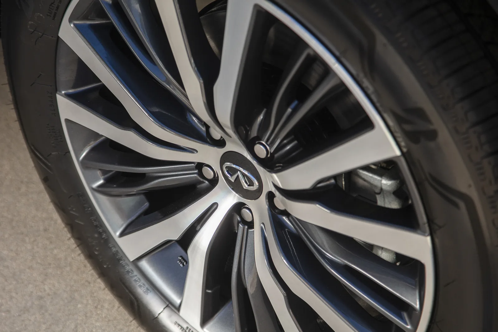 Family Luxury: 2022 Infiniti QX60