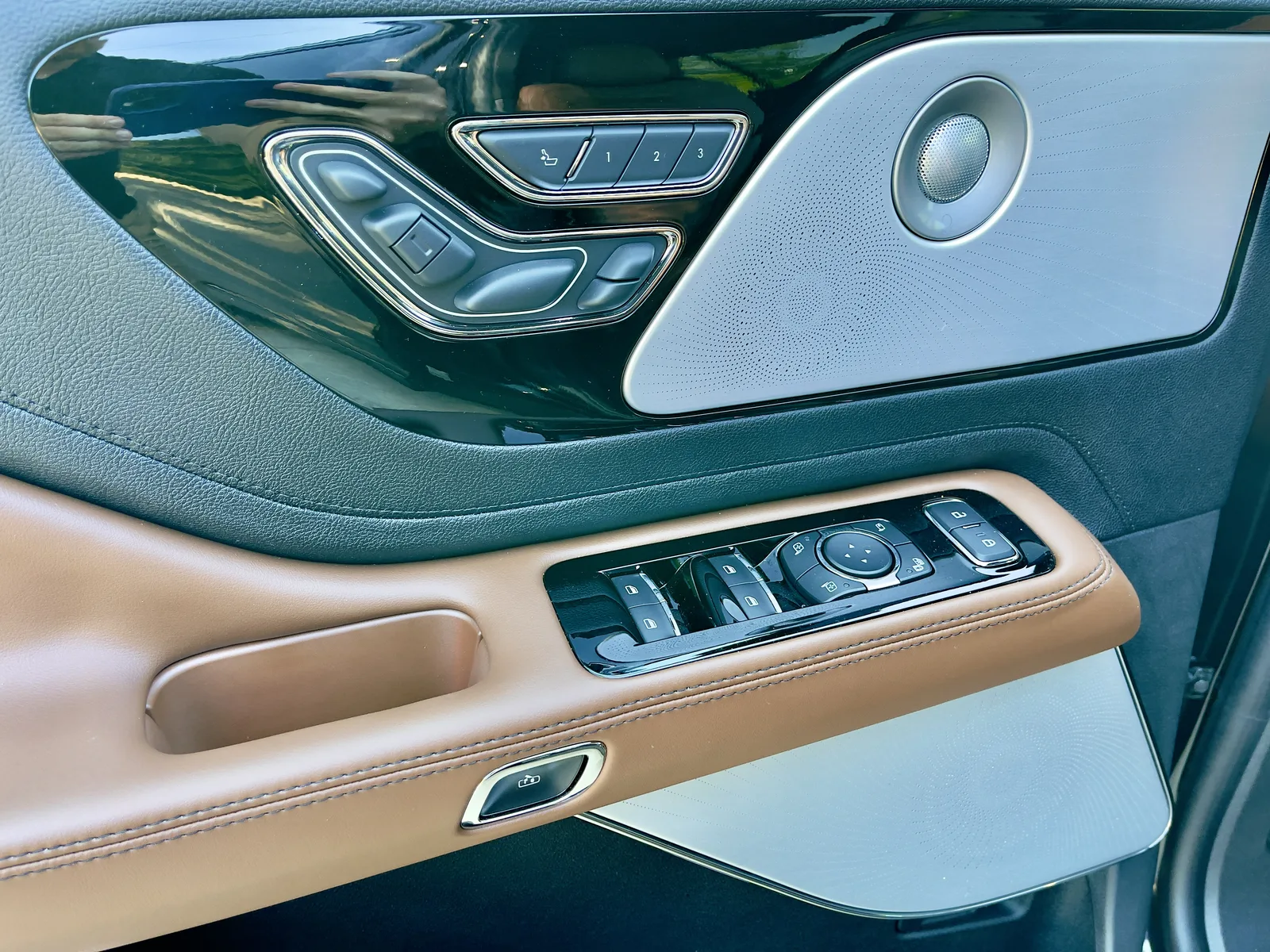 On Cloud 9: 2022 Lincoln Aviator Reserve I AWD