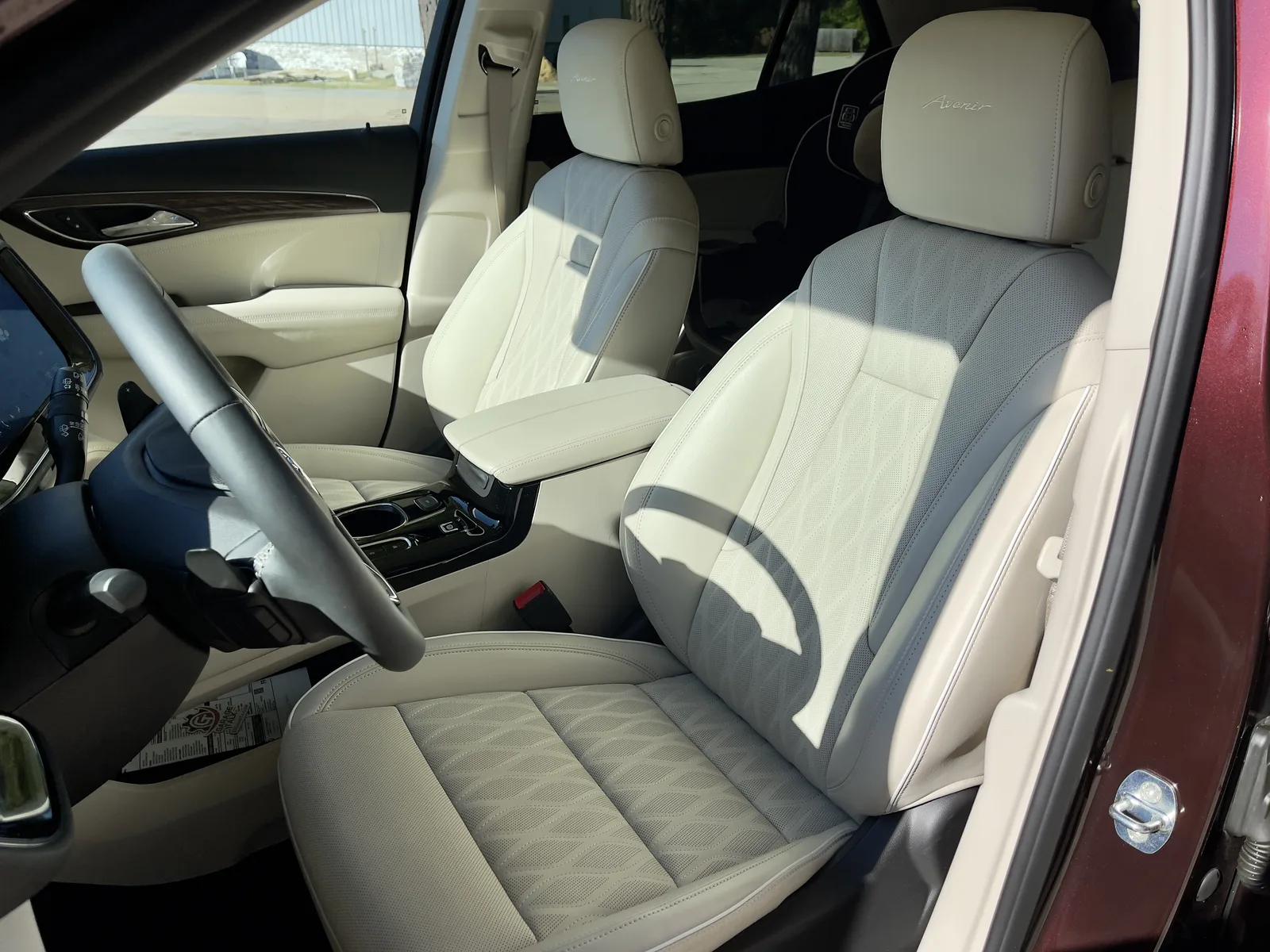 Better than Mazda CX-50? 2022 Buick Envision Avenir