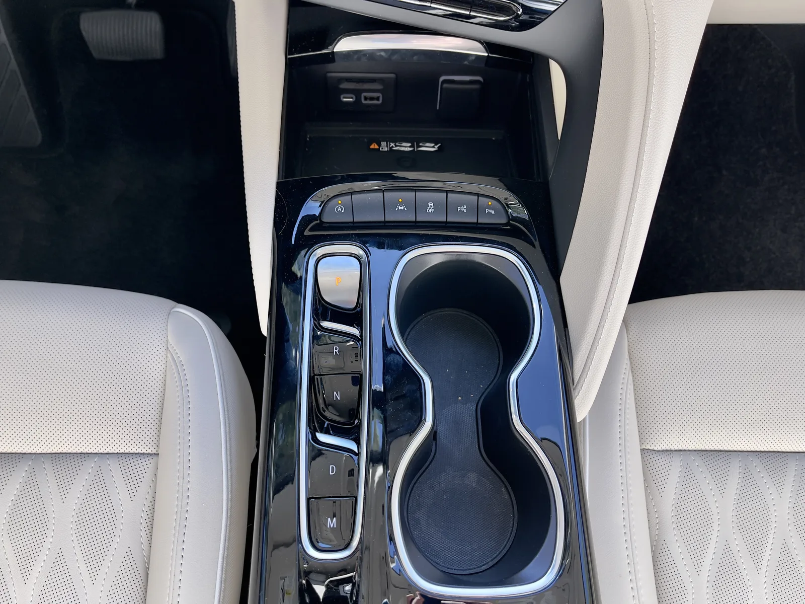 Better than Mazda CX-50? 2022 Buick Envision Avenir