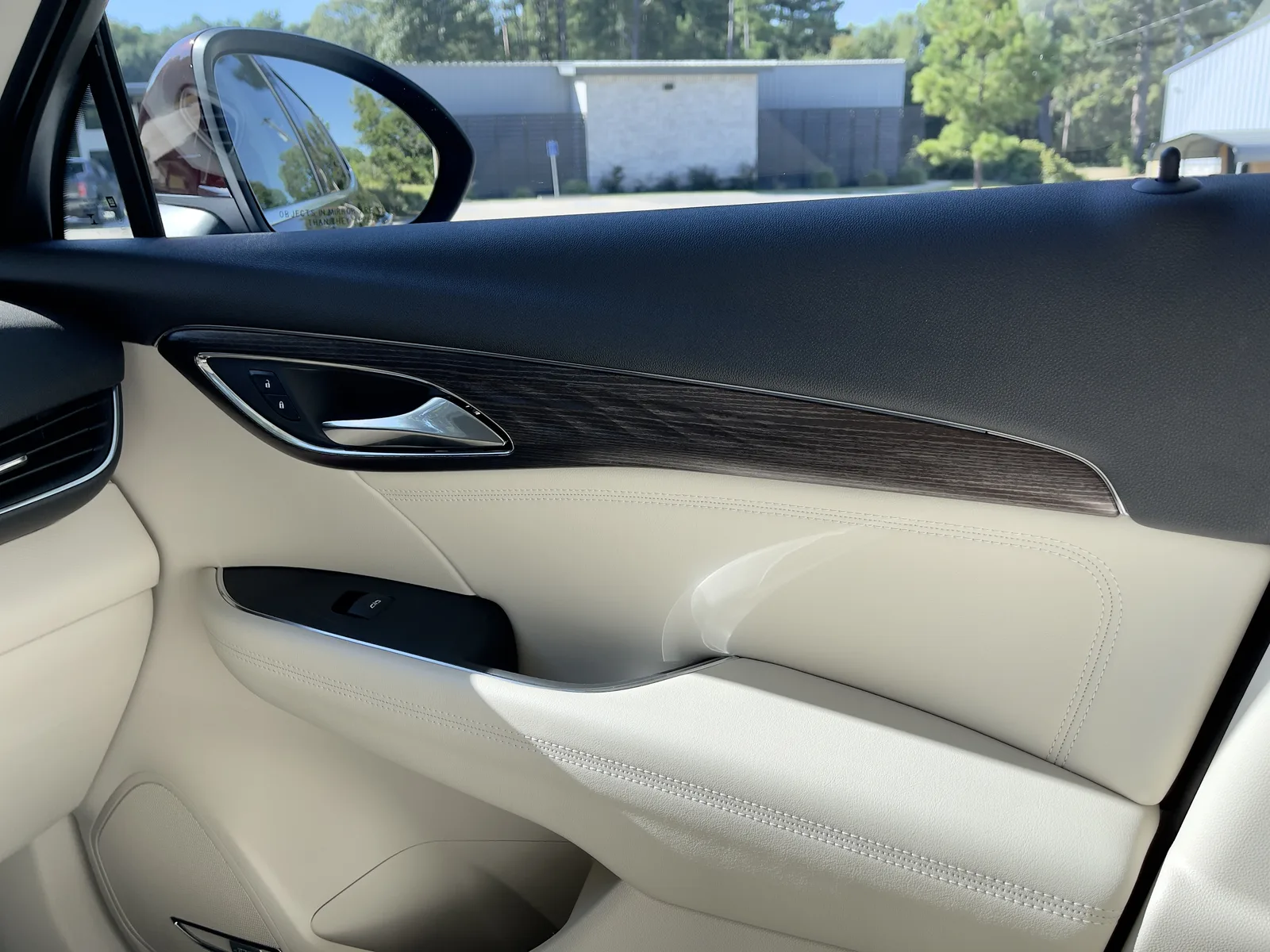 Better than Mazda CX-50? 2022 Buick Envision Avenir