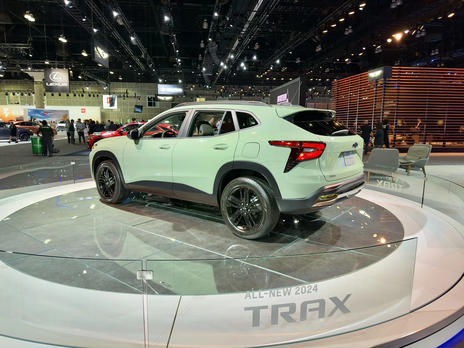 2024 Chevrolet Trax: A Pleasant, Inexpensive Surprise!