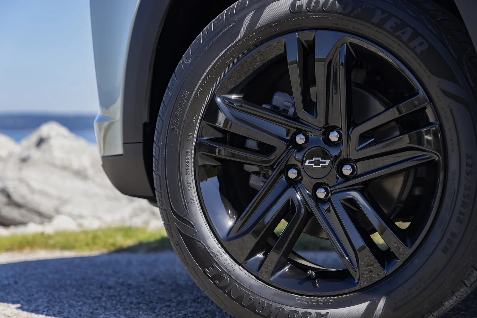 2024 Chevrolet Trax: A Pleasant, Inexpensive Surprise!