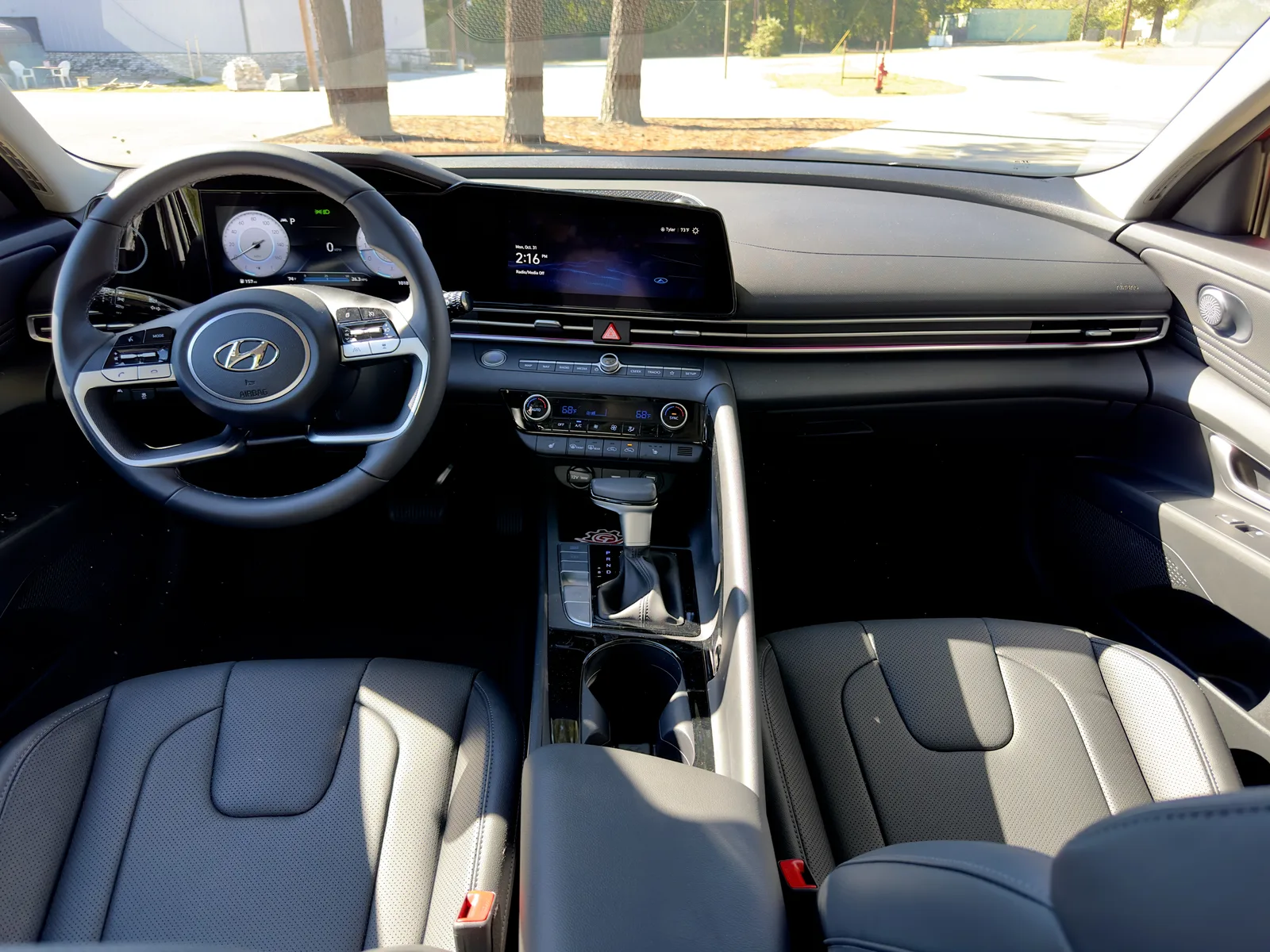 Better Value than a Honda Civic? We Test the 2023 Hyundai Elantra Limited
