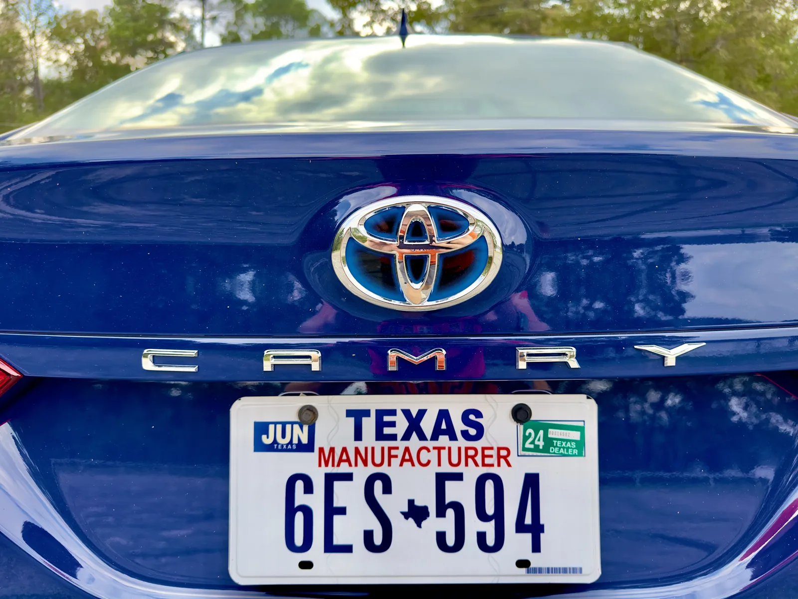 Dad-Mode Unlocked: 2023 Toyota Camry Hybrid