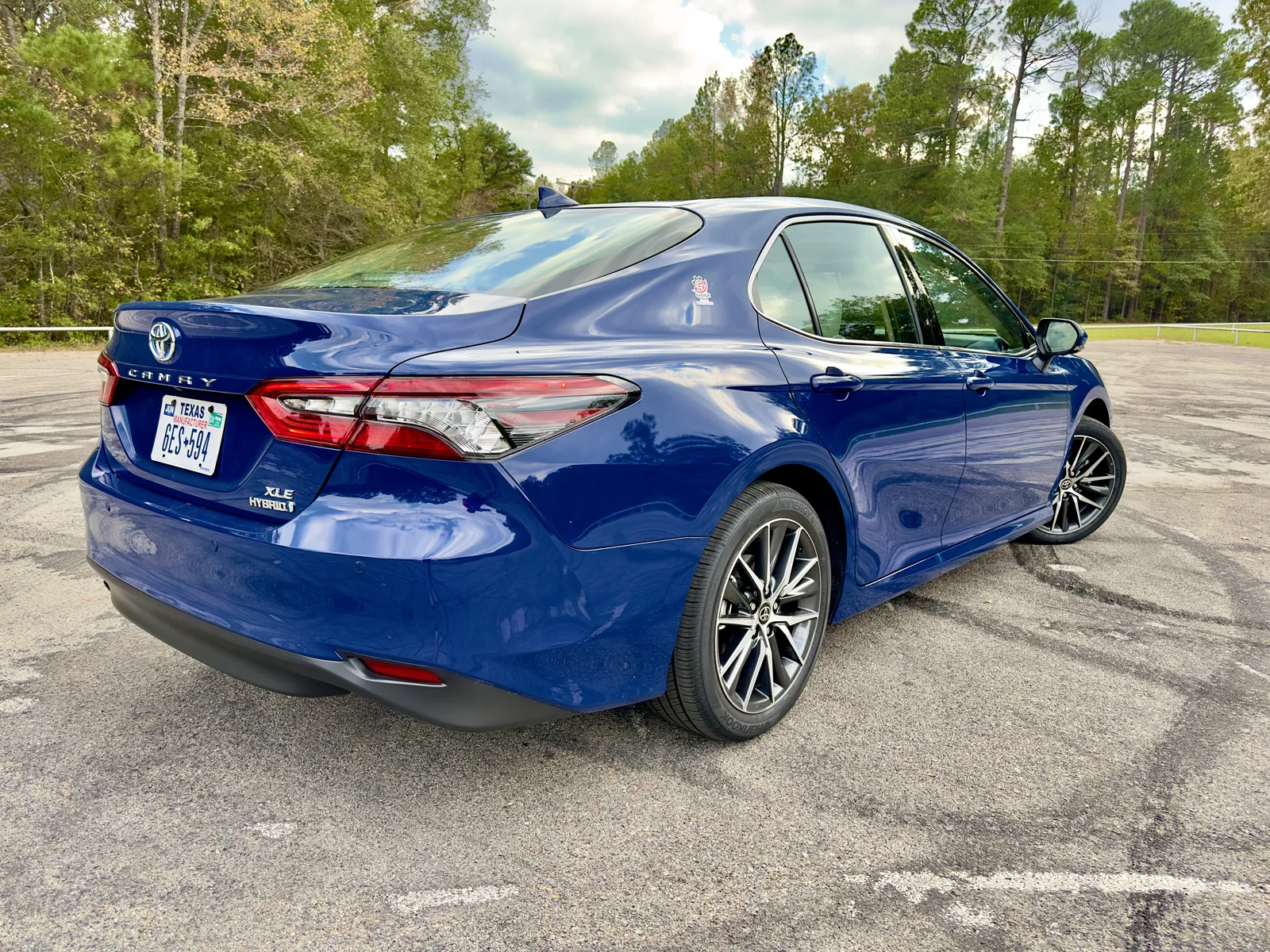 Dad-Mode Unlocked: 2023 Toyota Camry Hybrid