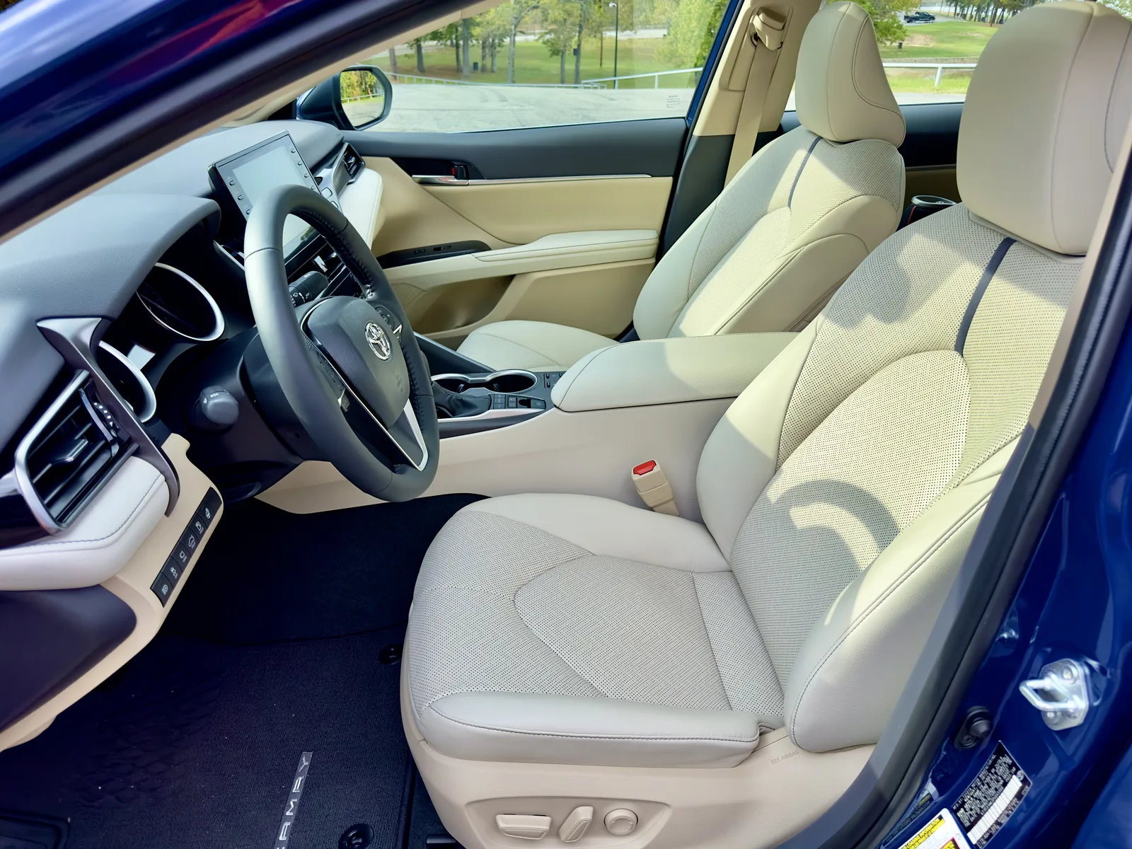 Dad-Mode Unlocked: 2023 Toyota Camry Hybrid