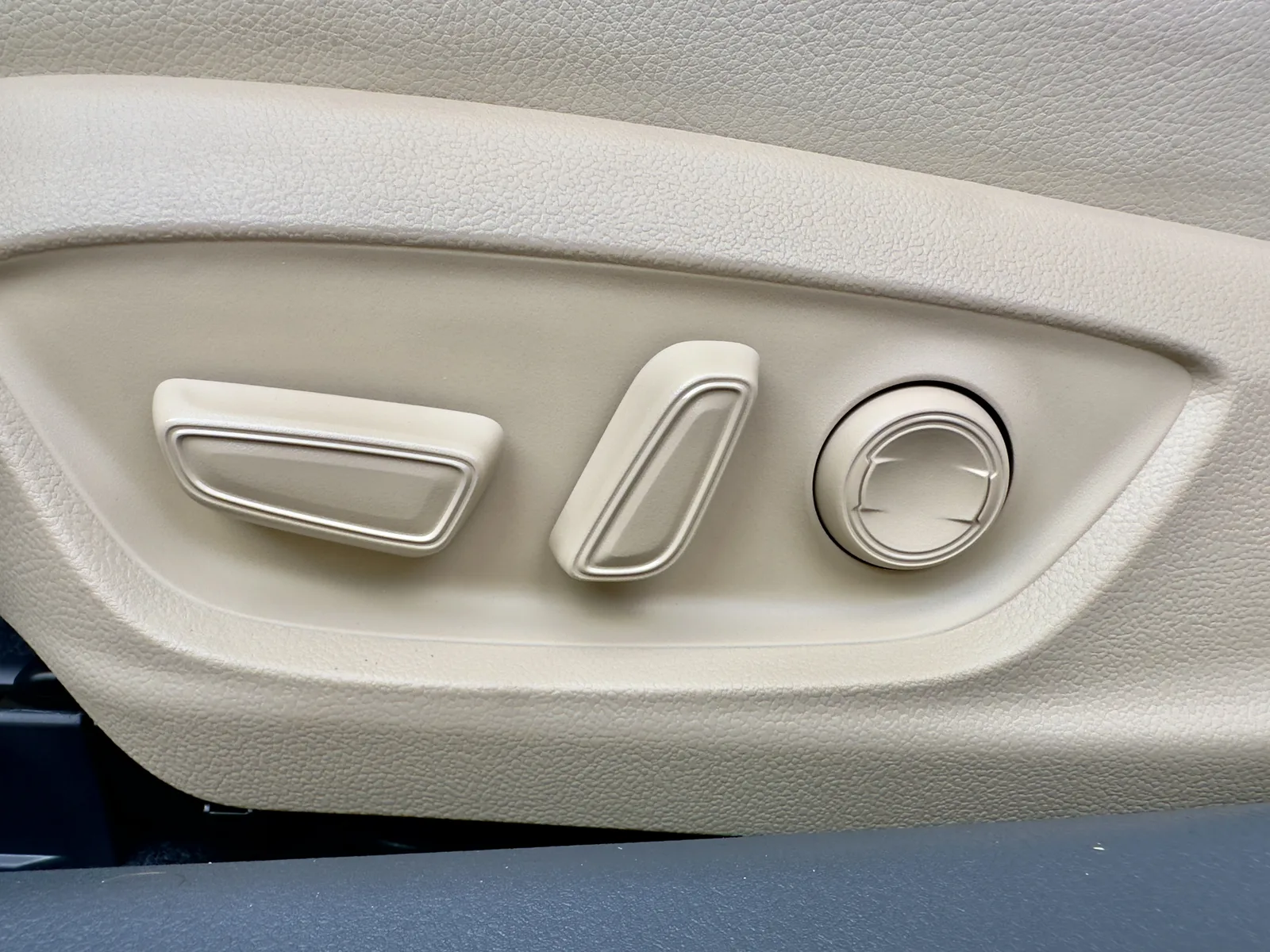 Dad-Mode Unlocked: 2023 Toyota Camry Hybrid