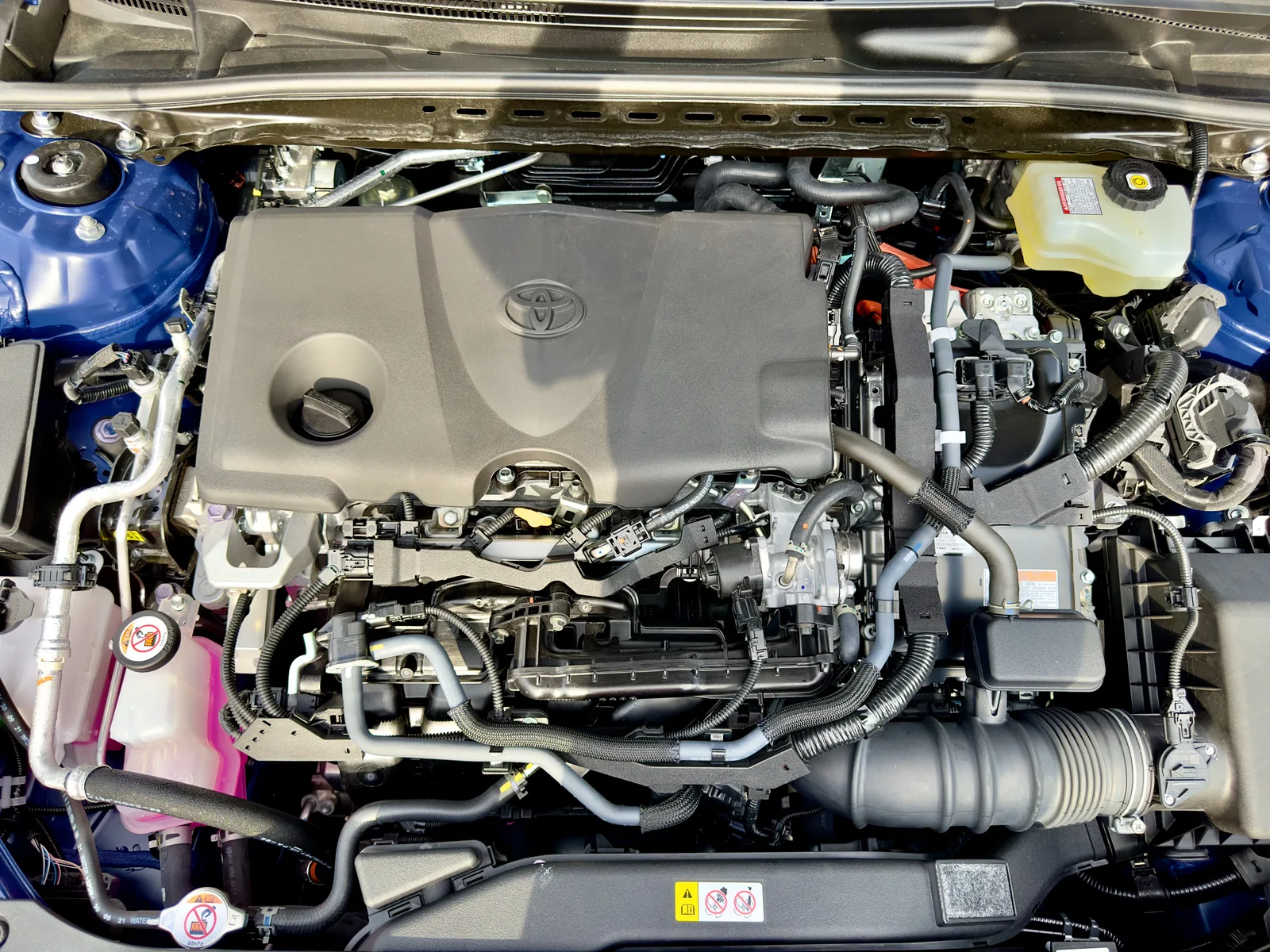 Dad-Mode Unlocked: 2023 Toyota Camry Hybrid