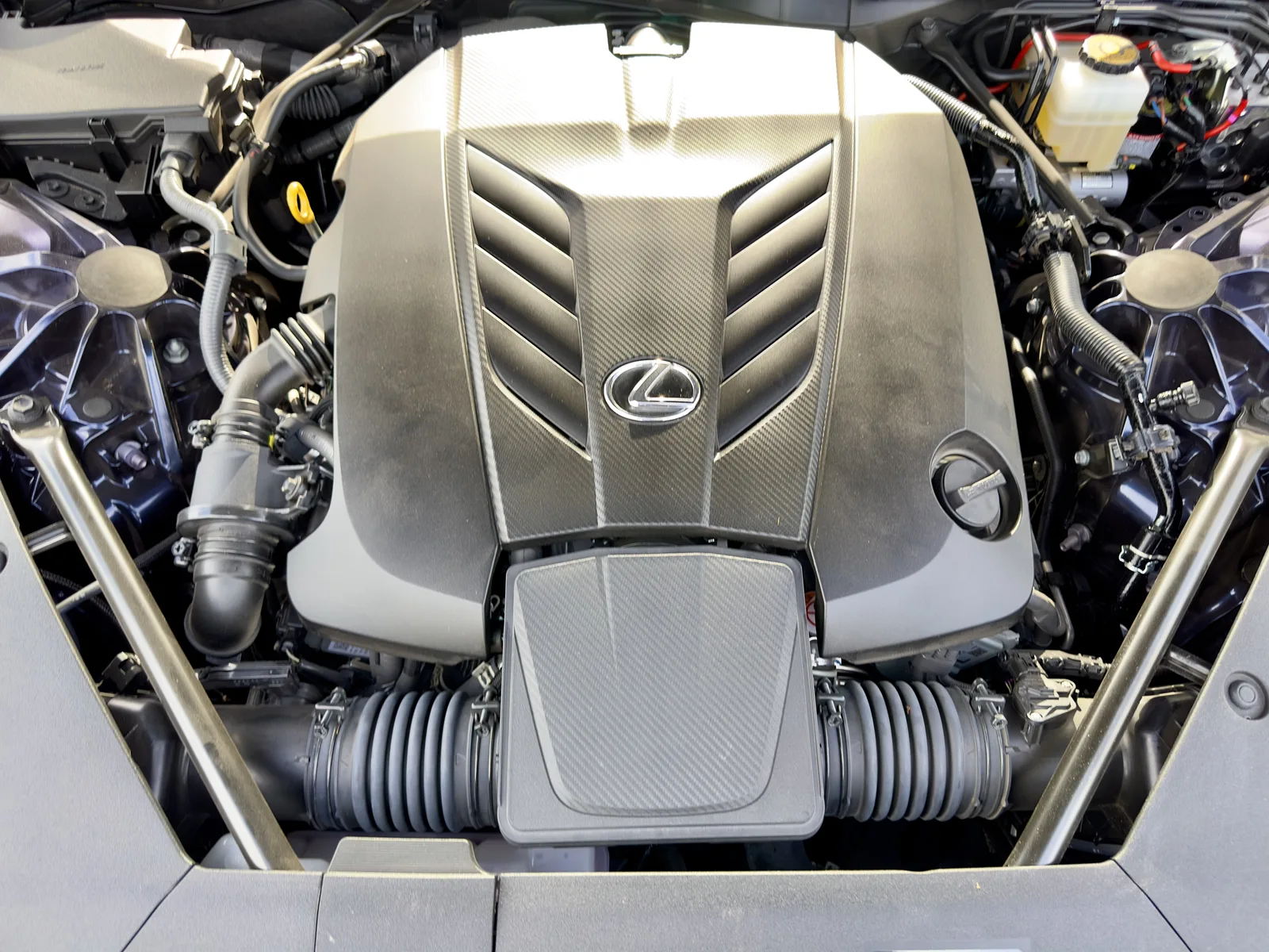 Making an Impression: Testing the 2022 Lexus LC 500 Convertible