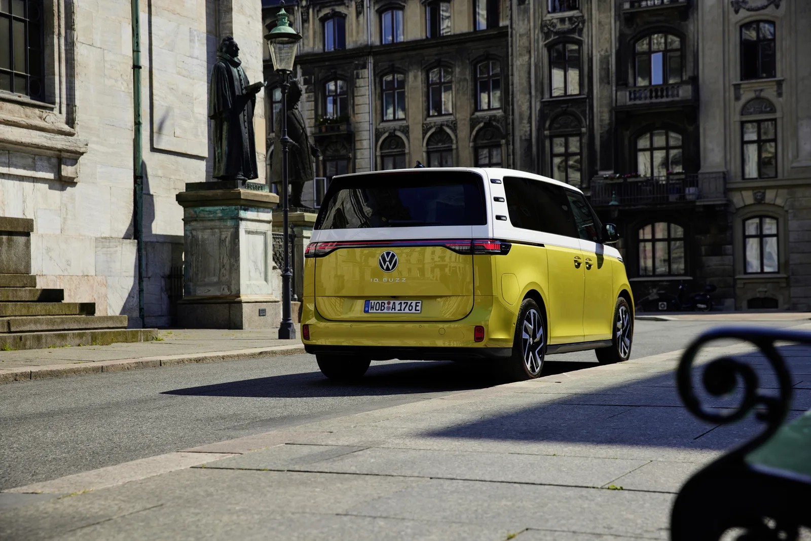Modern Flower-Power: We Check out the VW ID.BUZZ at the LA Auto Show