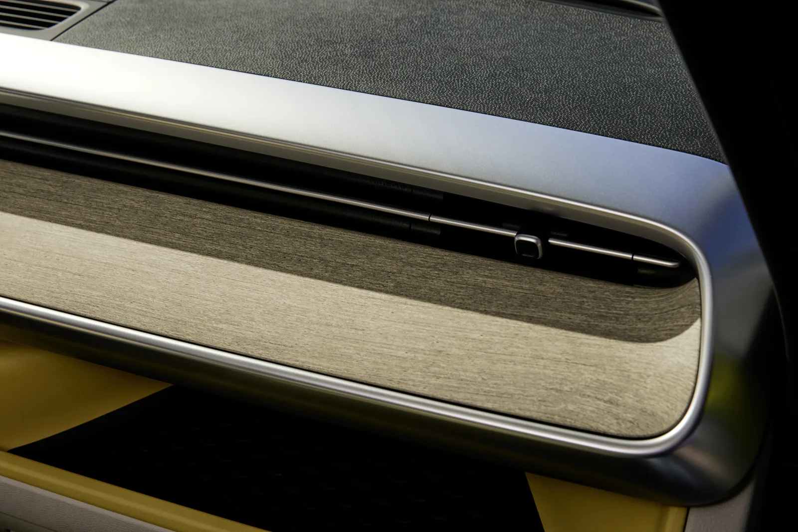 Modern Flower-Power: We Check out the VW ID.BUZZ at the LA Auto Show