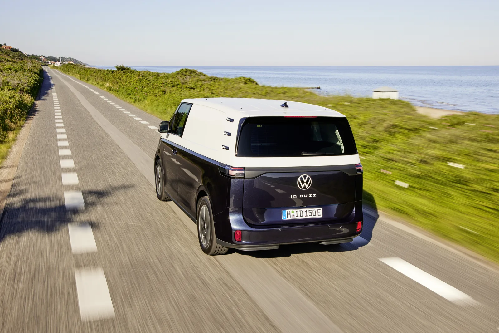Modern Flower-Power: We Check out the VW ID.BUZZ at the LA Auto Show