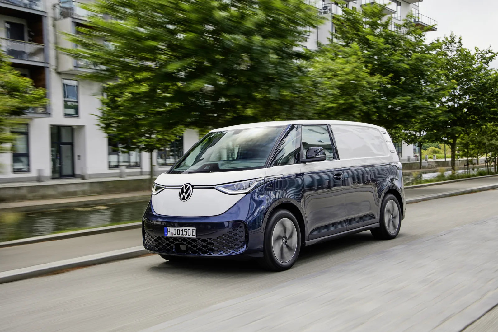 Modern Flower-Power: We Check out the VW ID.BUZZ at the LA Auto Show