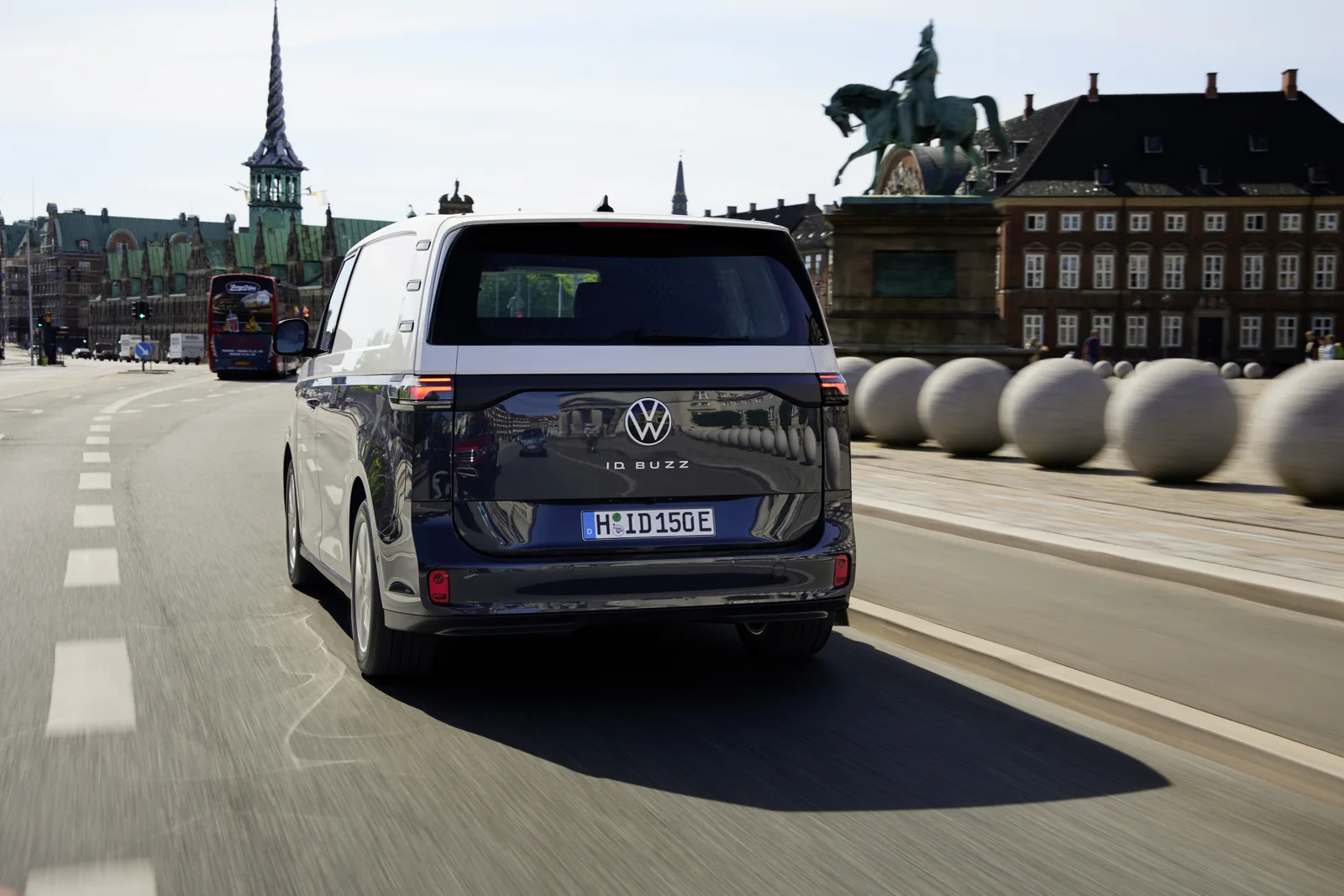 Modern Flower-Power: We Check out the VW ID.BUZZ at the LA Auto Show