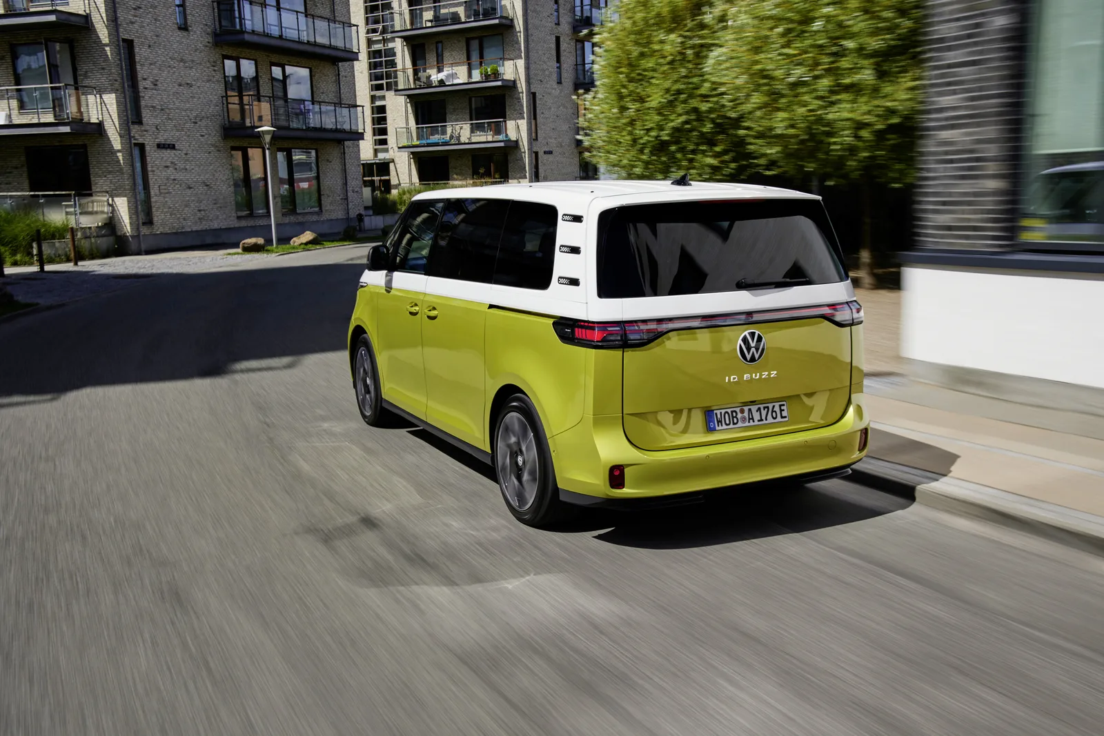 Modern Flower-Power: We Check out the VW ID.BUZZ at the LA Auto Show