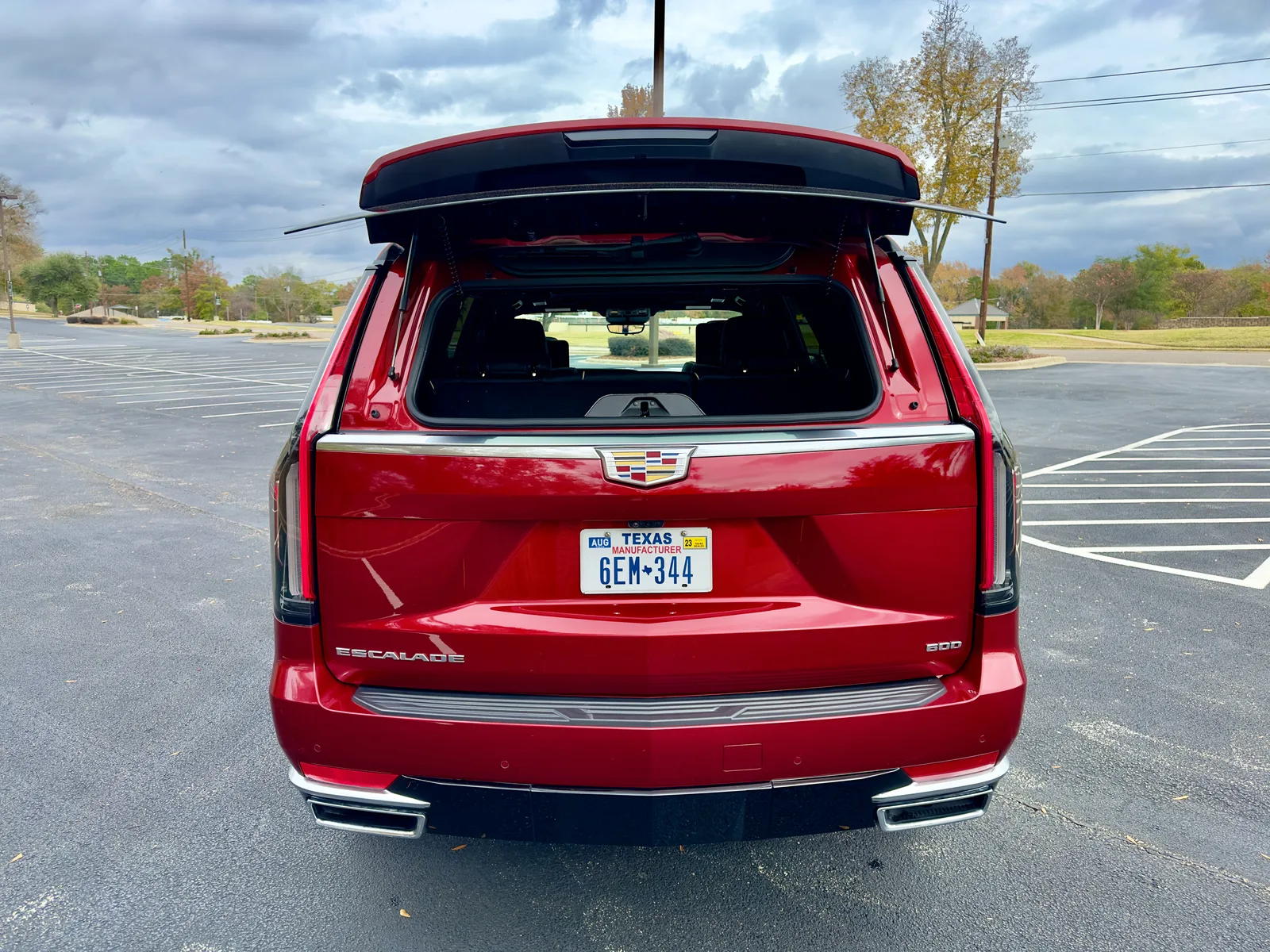 Large, American Luxury: We Drive the 2023 Cadillac Escalade