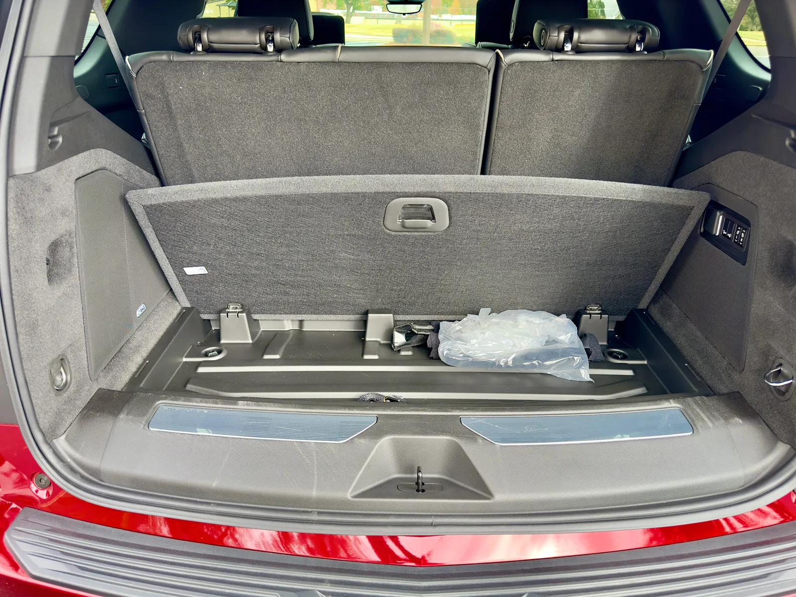 Large, American Luxury: We Drive the 2023 Cadillac Escalade