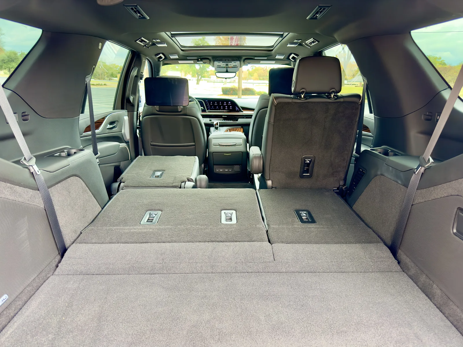 Large, American Luxury: We Drive the 2023 Cadillac Escalade