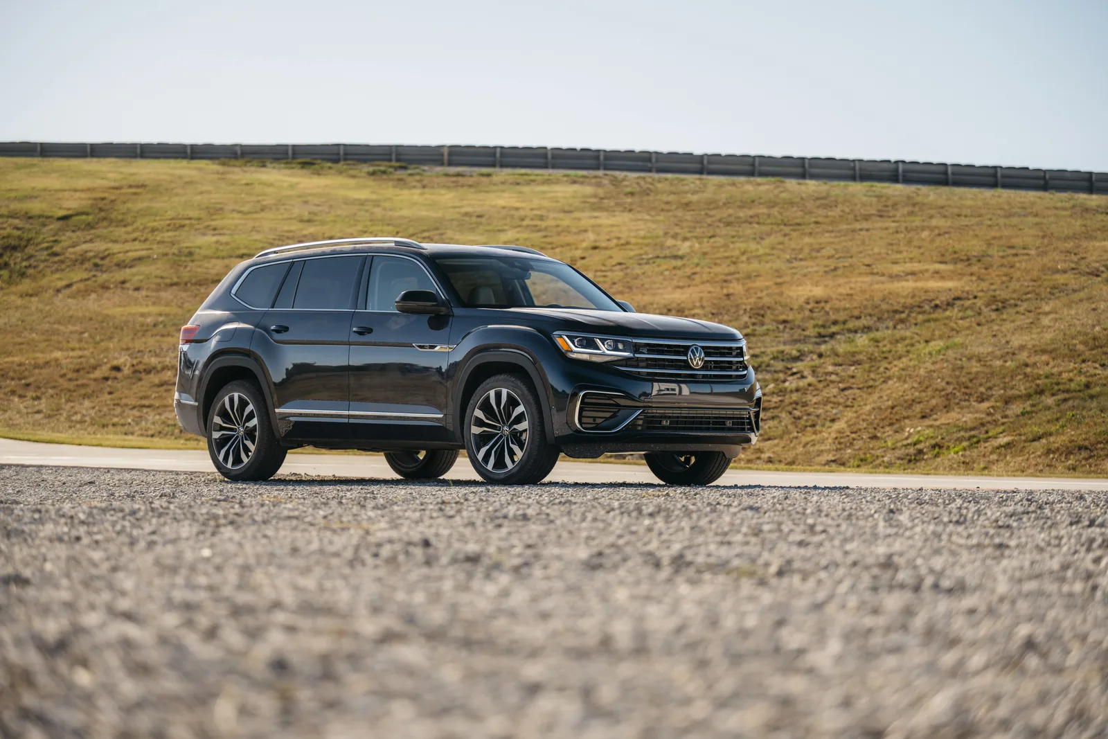 Quick Drive in the 2022 VW Atlas V6 SEL Premium R-Line