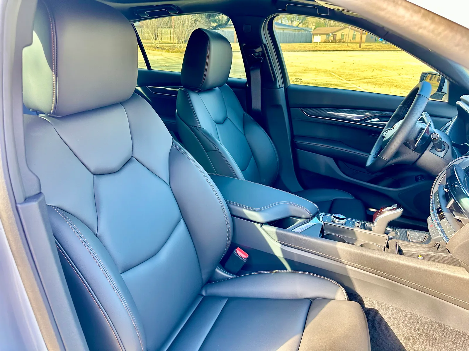 2023 Cadillac CT5 Sport: A Beautiful and Luxurious Sedan in a Sea of Crossovers