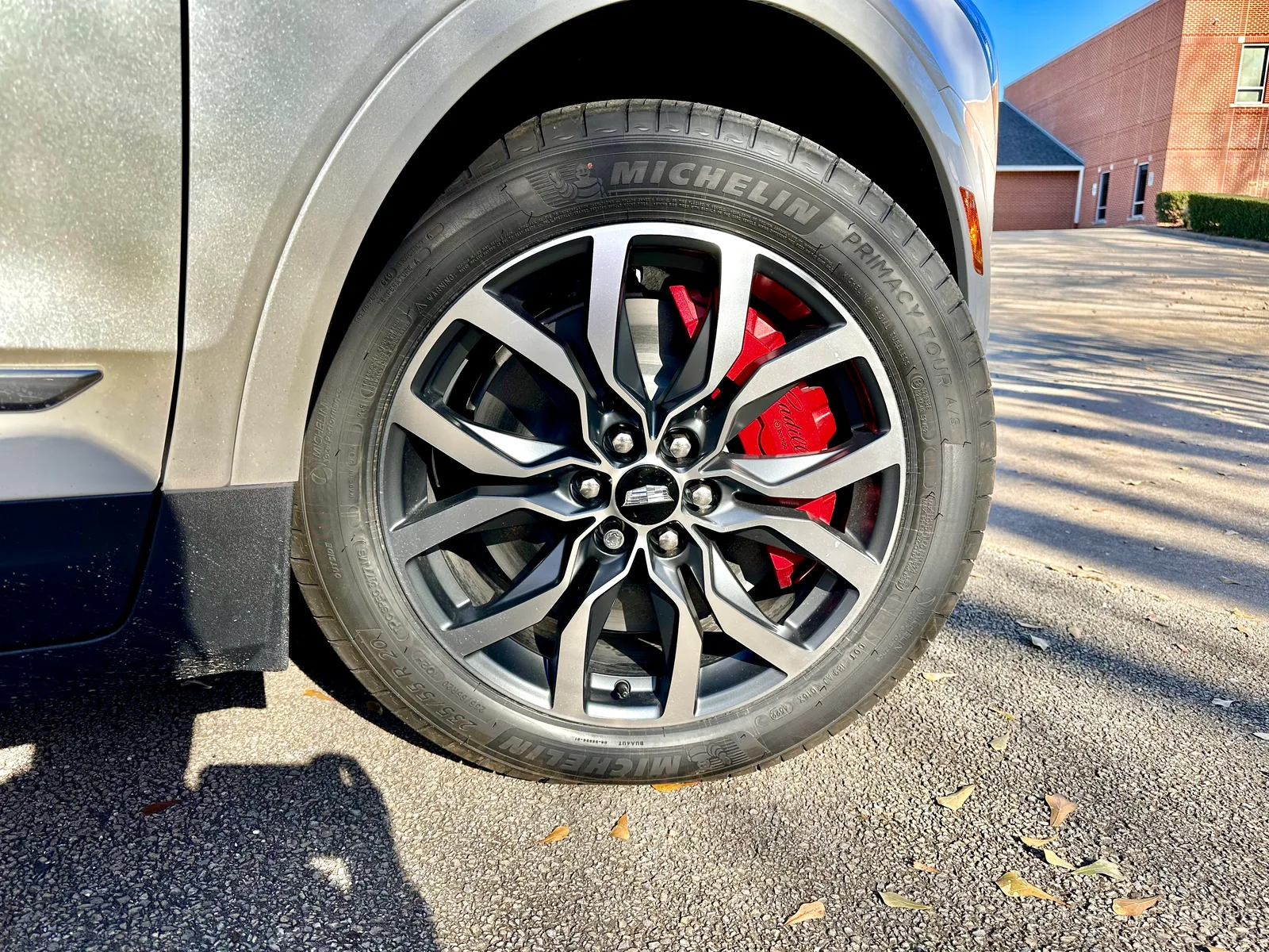 2023 Cadillac XT5 Sport: Caddy's Best-Selling Crossover - AND WE CAN SEE WHY