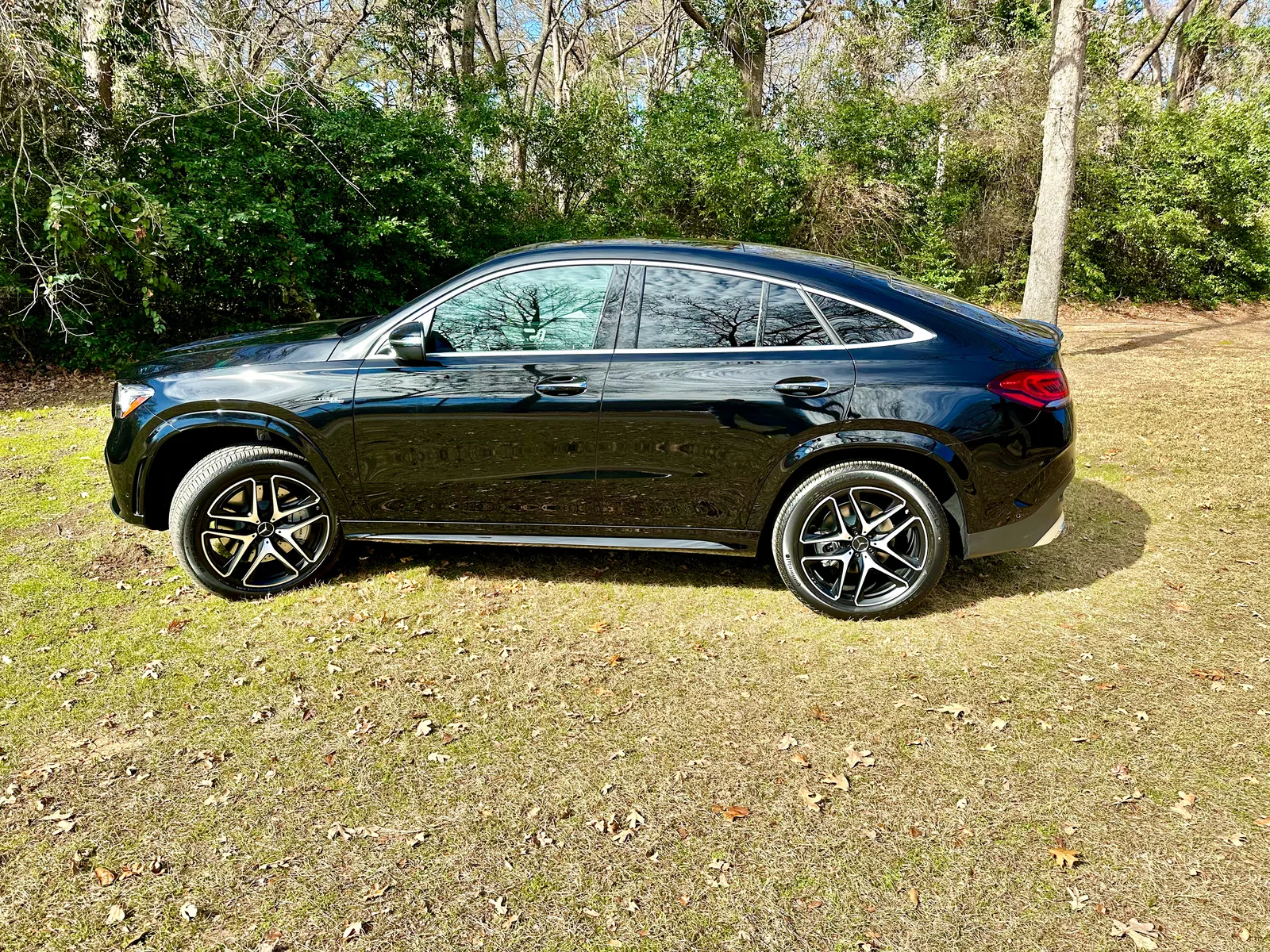 2023 Mercedes-AMG GLE 53: A Beautiful Luxury SUV with AMG Power