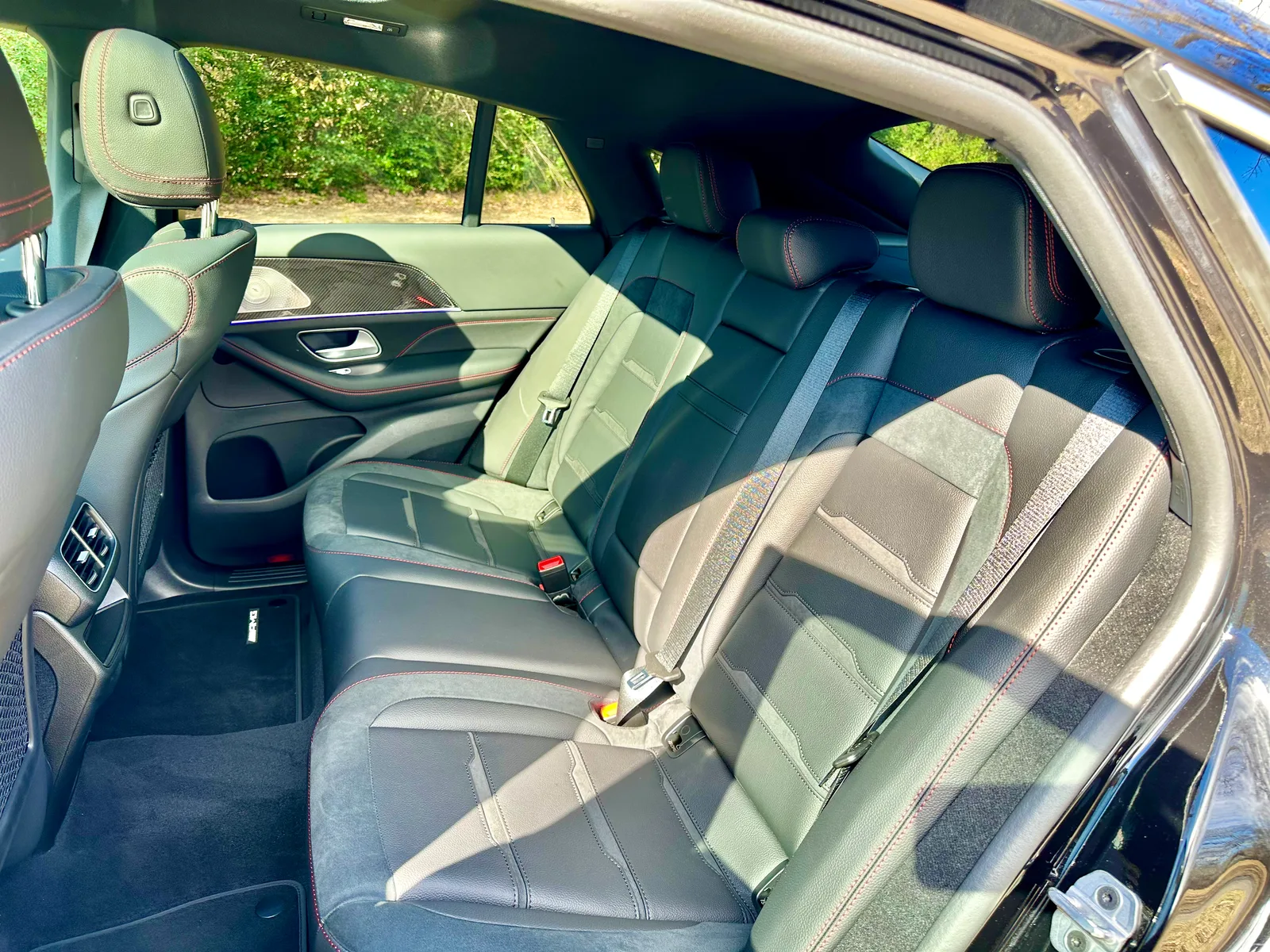 2023 Mercedes-AMG GLE 53: A Beautiful Luxury SUV with AMG Power