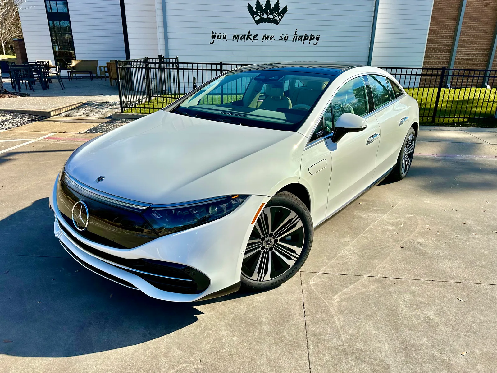 2023 Mercedes-Benz EQS 450+: More Luxurious than a Tesla Model S