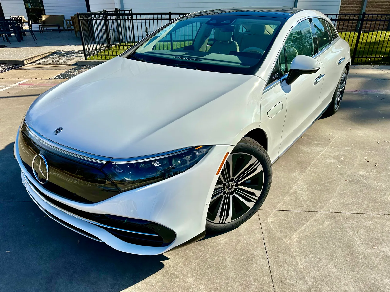 2023 Mercedes-Benz EQS 450+: More Luxurious than a Tesla Model S