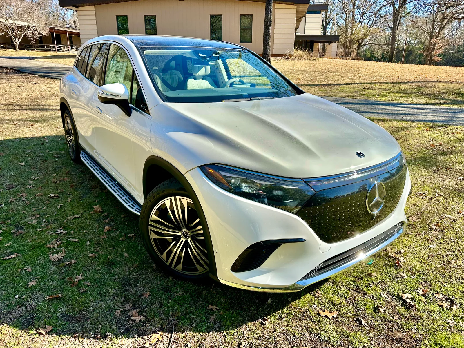 2023 Mercedes-Benz EQS 450+ SUV: More Luxurious than a Tesla Model X