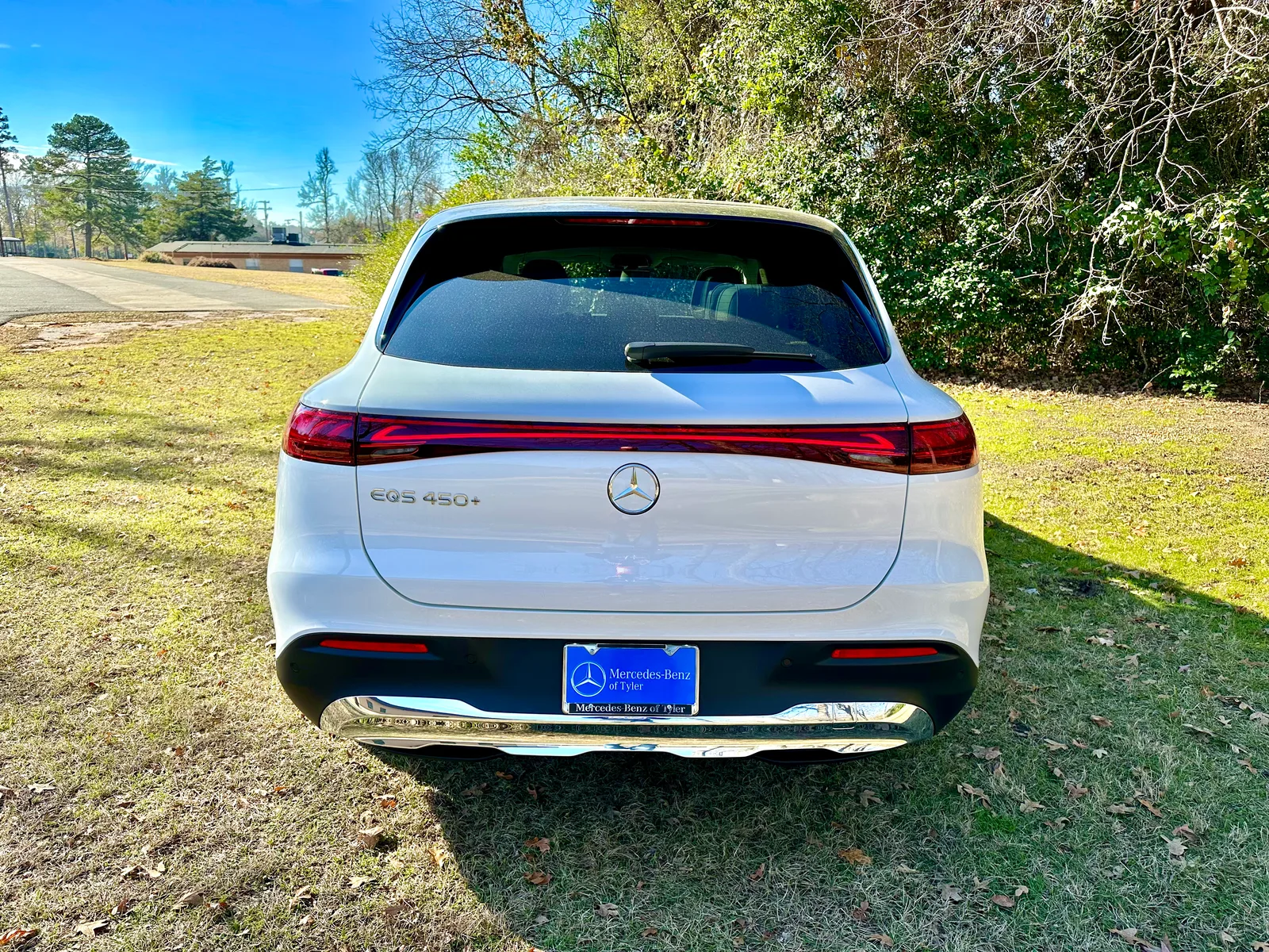 2023 Mercedes-Benz EQS 450+ SUV: More Luxurious than a Tesla Model X