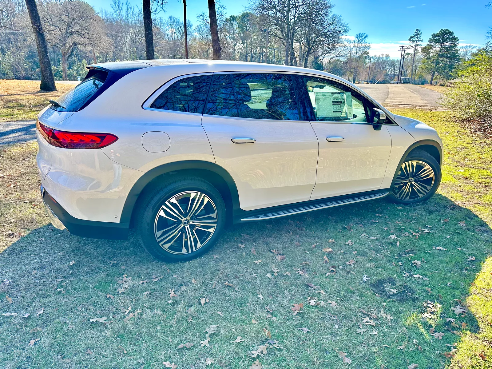 2023 Mercedes-Benz EQS 450+ SUV: More Luxurious than a Tesla Model X
