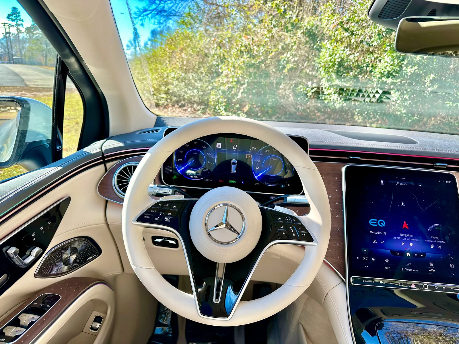 2023 Mercedes-Benz EQS 450+ SUV: More Luxurious than a Tesla Model X