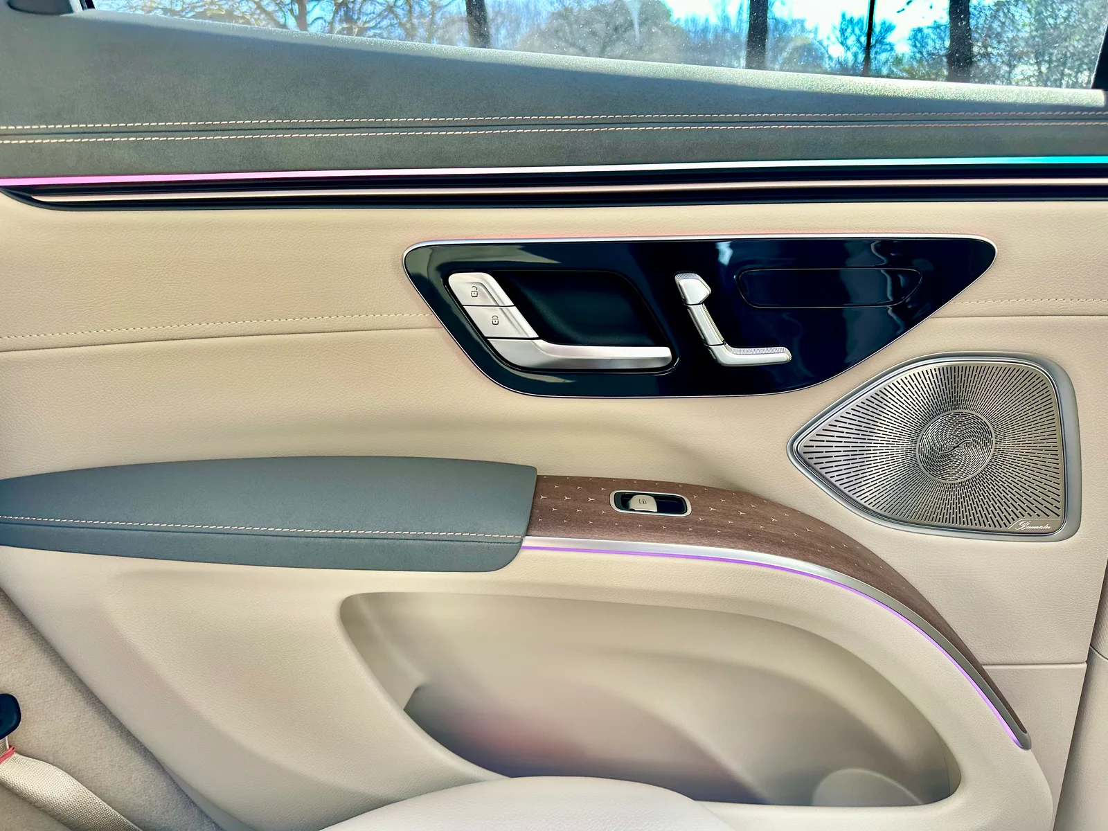 2023 Mercedes-Benz EQS 450+ SUV: More Luxurious than a Tesla Model X
