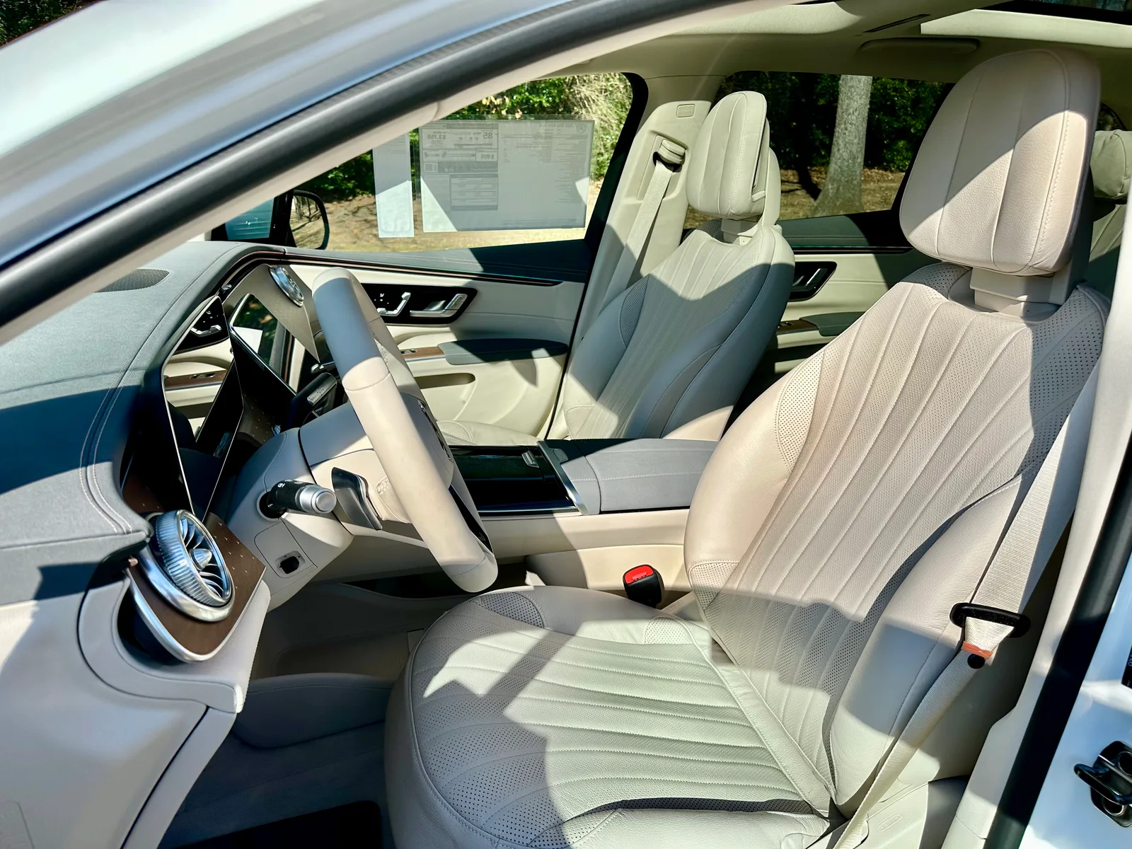 2023 Mercedes-Benz EQS 450+ SUV: More Luxurious than a Tesla Model X