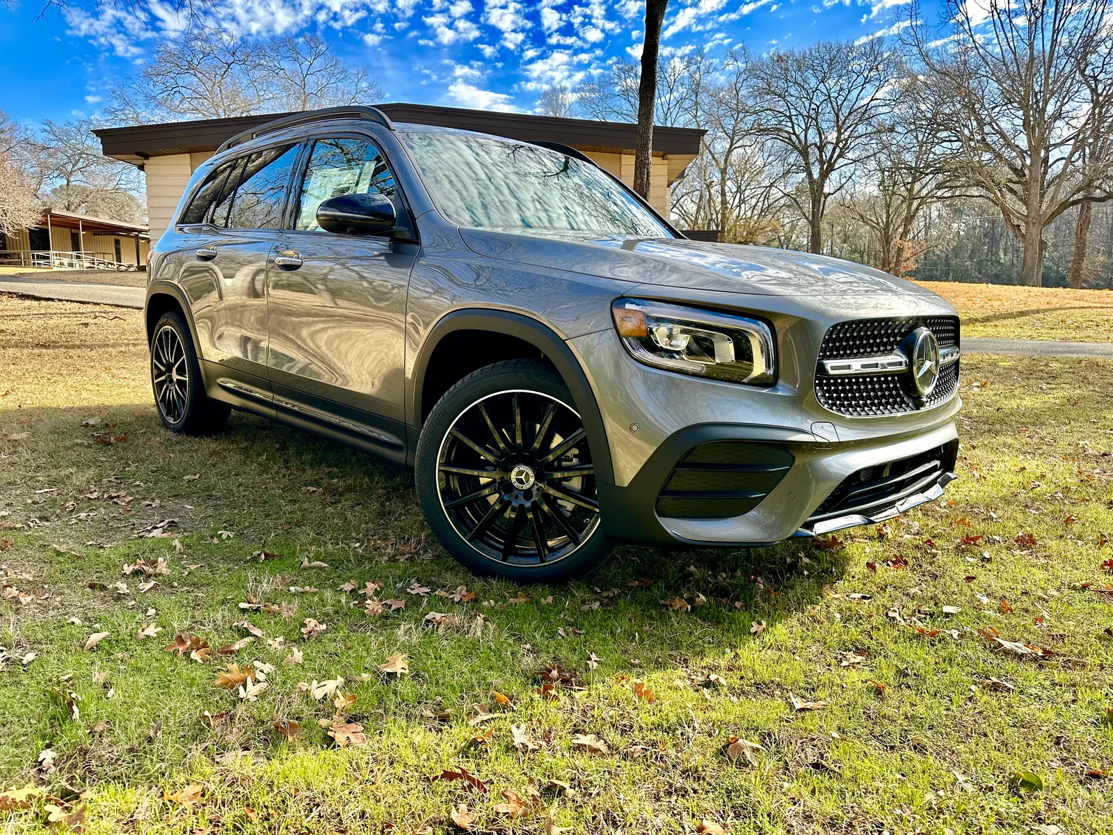2023 Mercedes Benz GLB250: Exploring the Ultimate in Luxury and Practicality