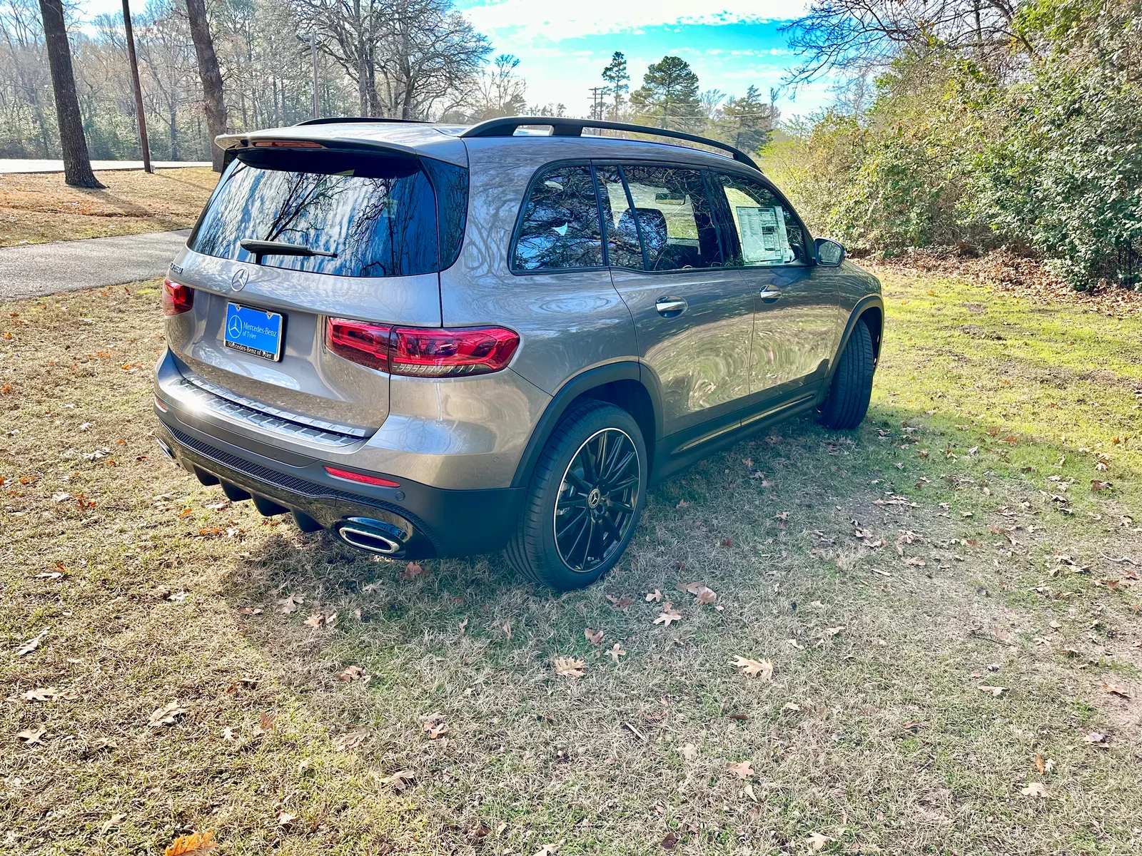 2023 Mercedes Benz GLB250: Exploring the Ultimate in Luxury and Practicality