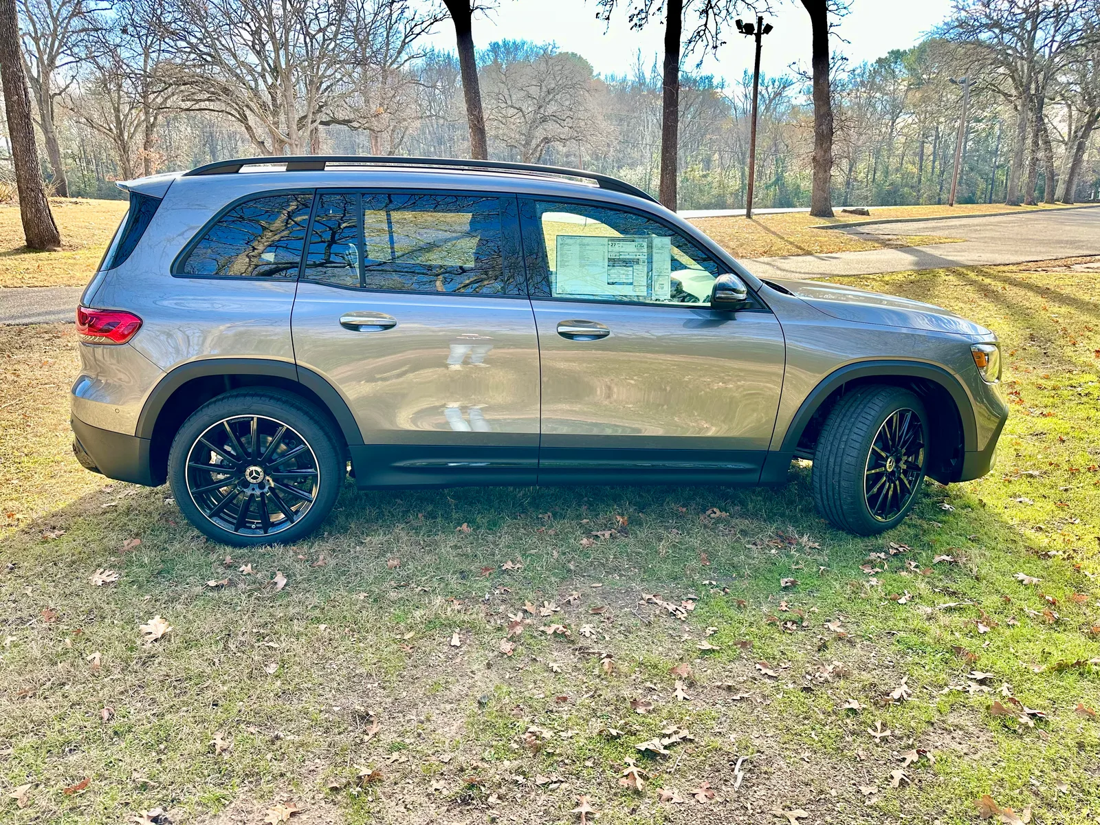 2023 Mercedes Benz GLB250: Exploring the Ultimate in Luxury and Practicality