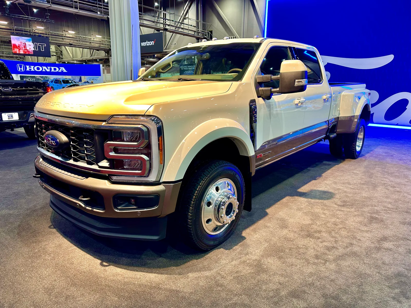 2023 Ford F-450 King Ranch: Powerful and Luxurious