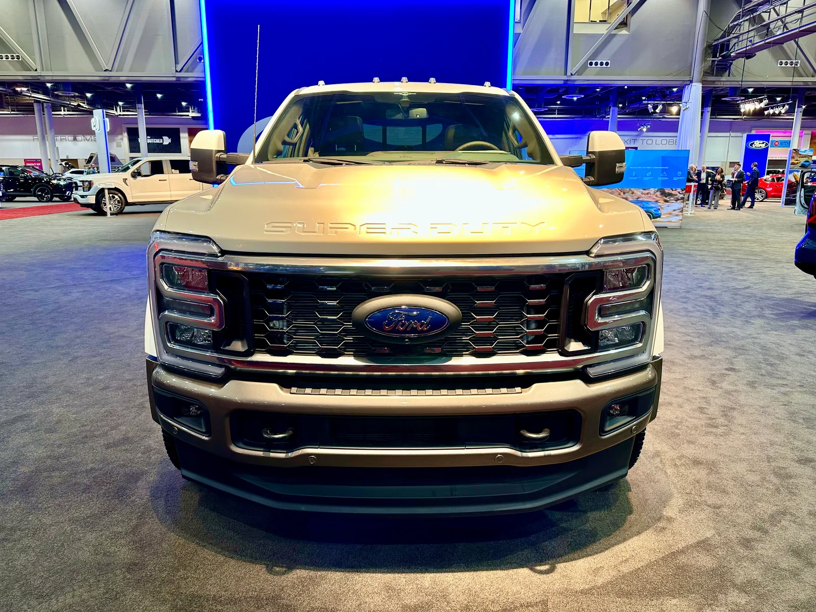 2023 Ford F-450 King Ranch: Powerful and Luxurious