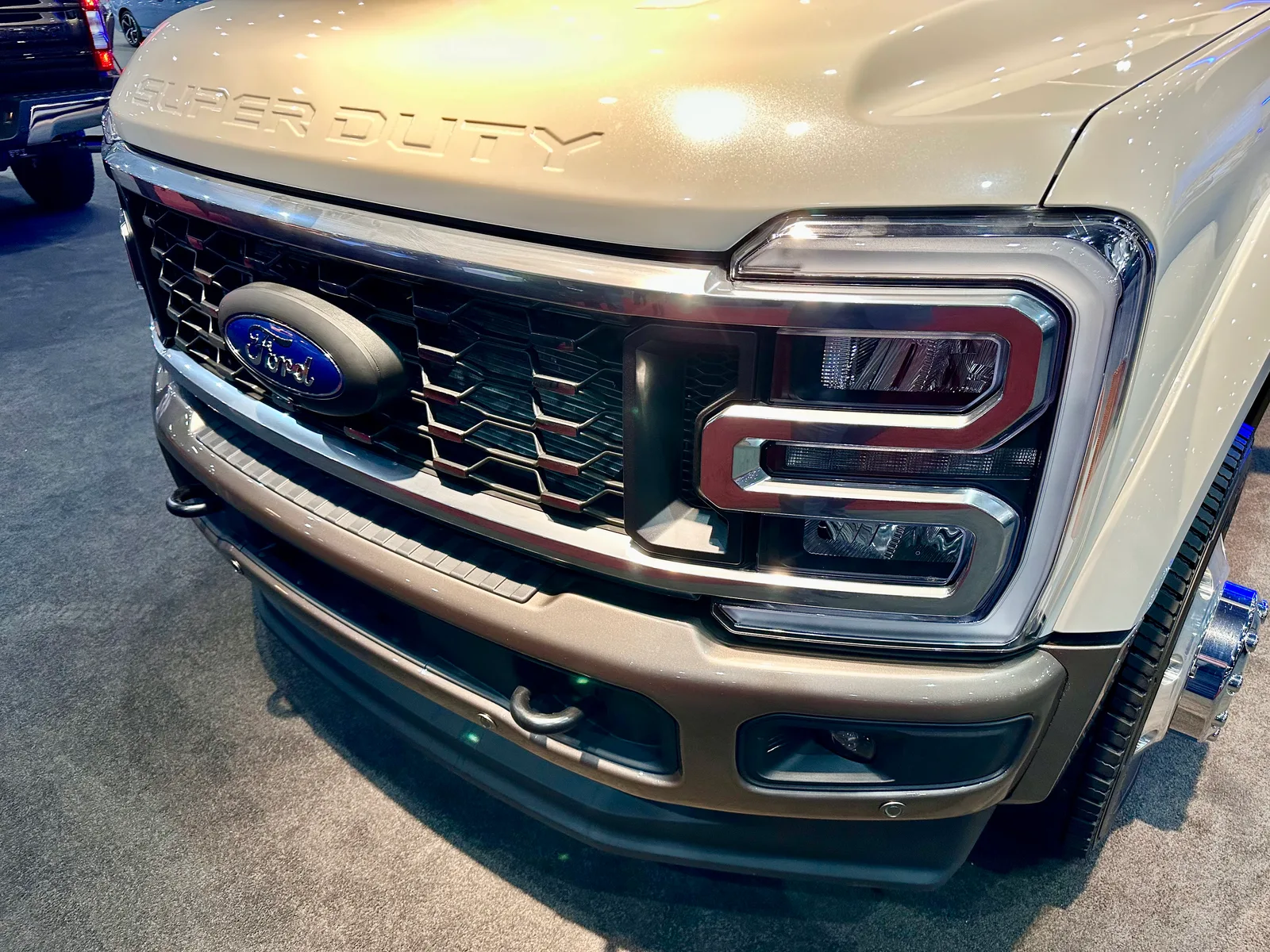 2023 Ford F-450 King Ranch: Powerful and Luxurious