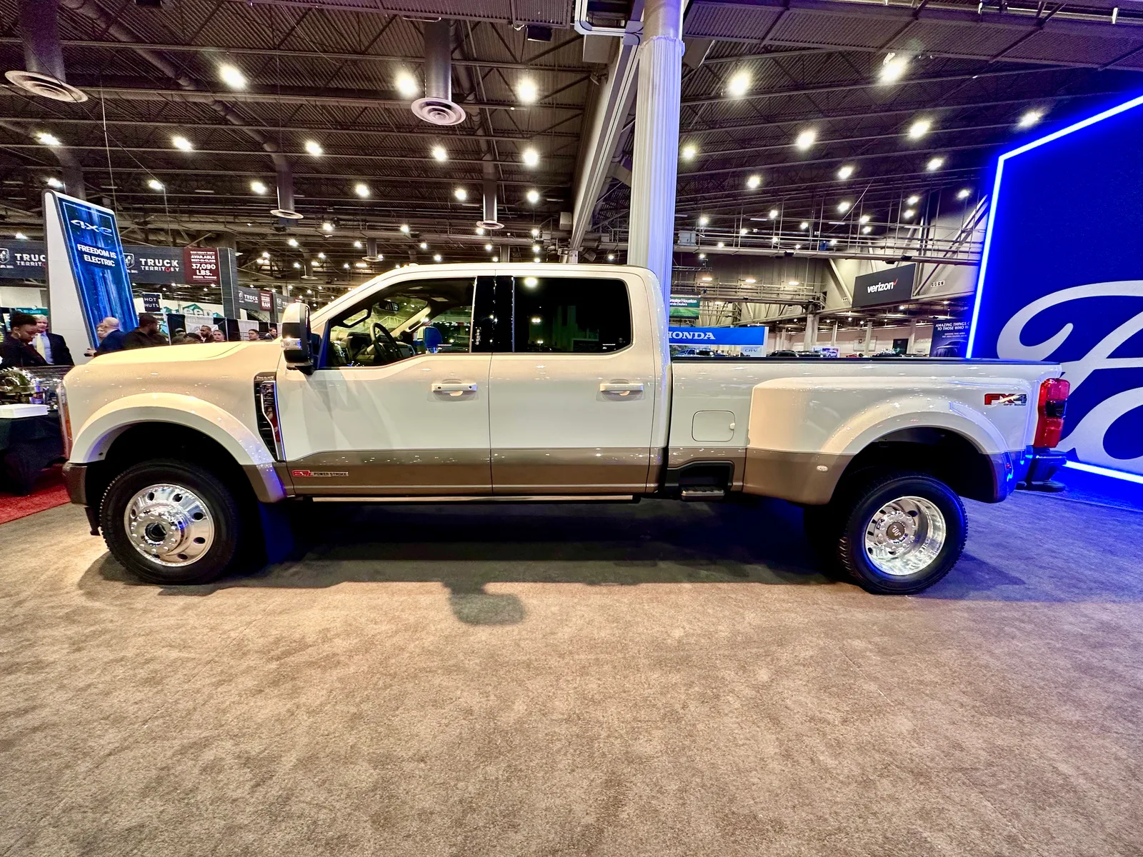2023 Ford F-450 King Ranch: Powerful and Luxurious