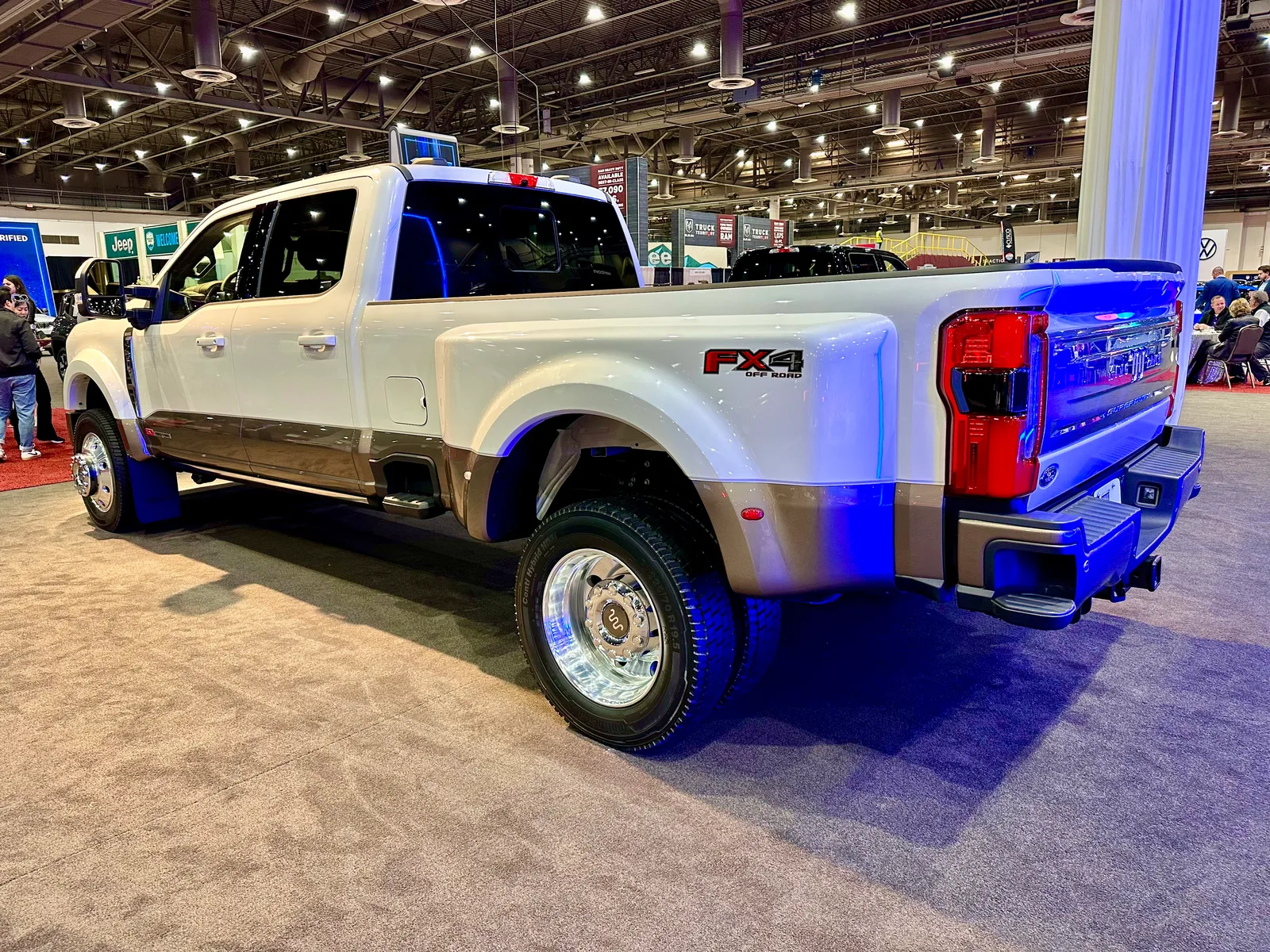 2023 Ford F-450 King Ranch: Powerful and Luxurious