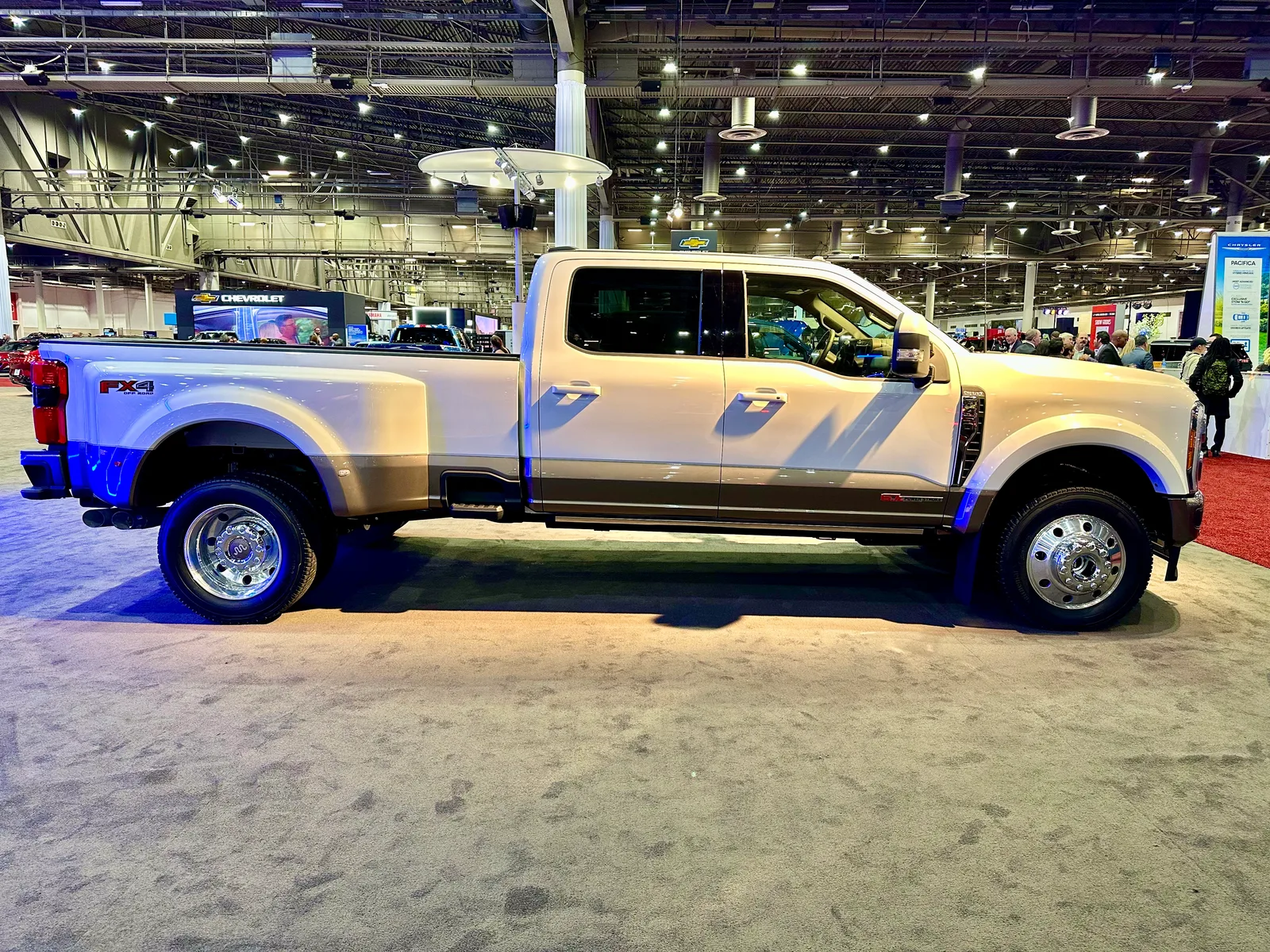2023 Ford F-450 King Ranch: Powerful and Luxurious