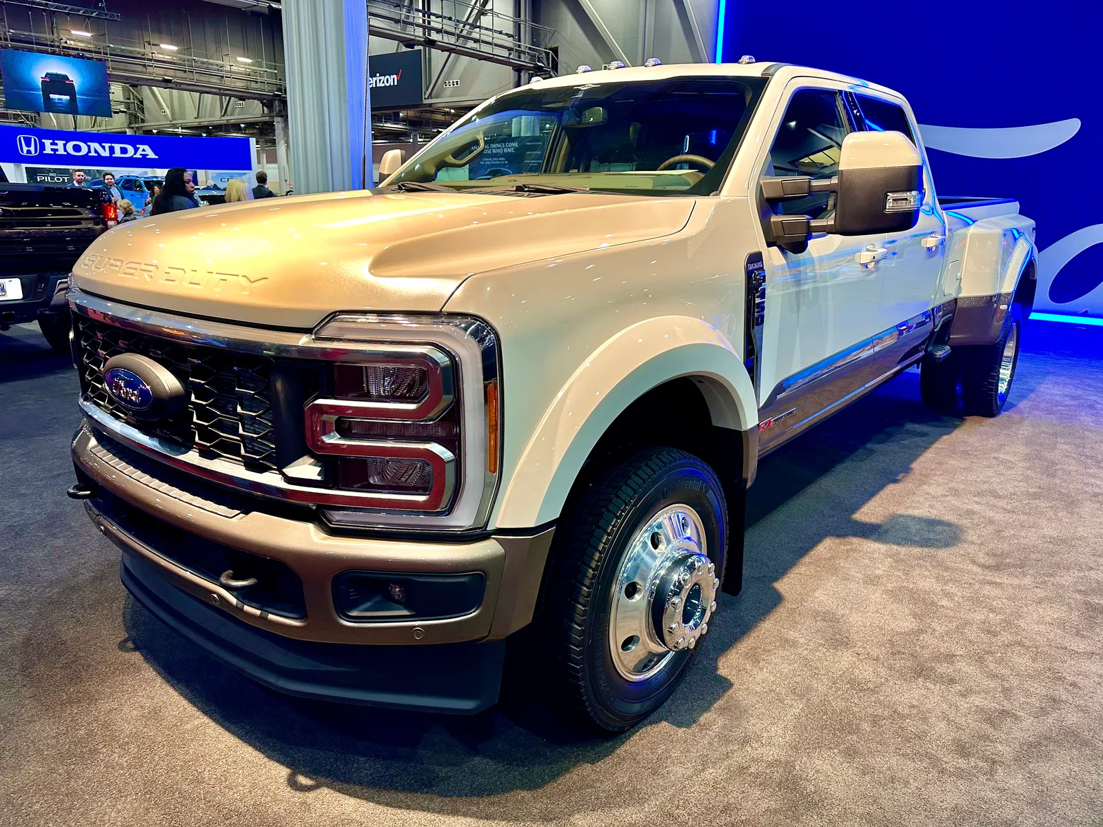 2023 Ford F-450 King Ranch: Powerful and Luxurious