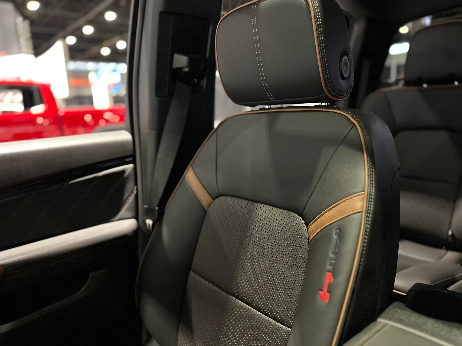 2023 GMC Canyon AT4: Is This THE Best Midsize Pickup Truck?