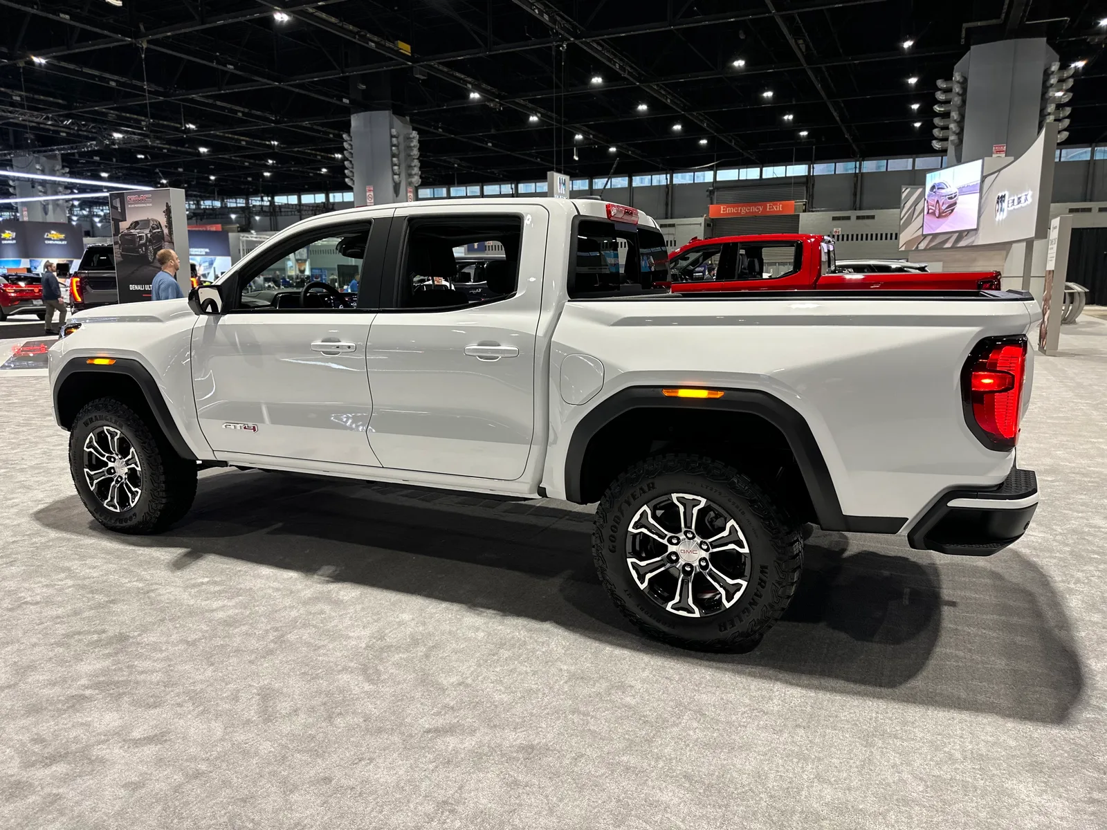 2023 GMC Canyon AT4: Is This THE Best Midsize Pickup Truck?