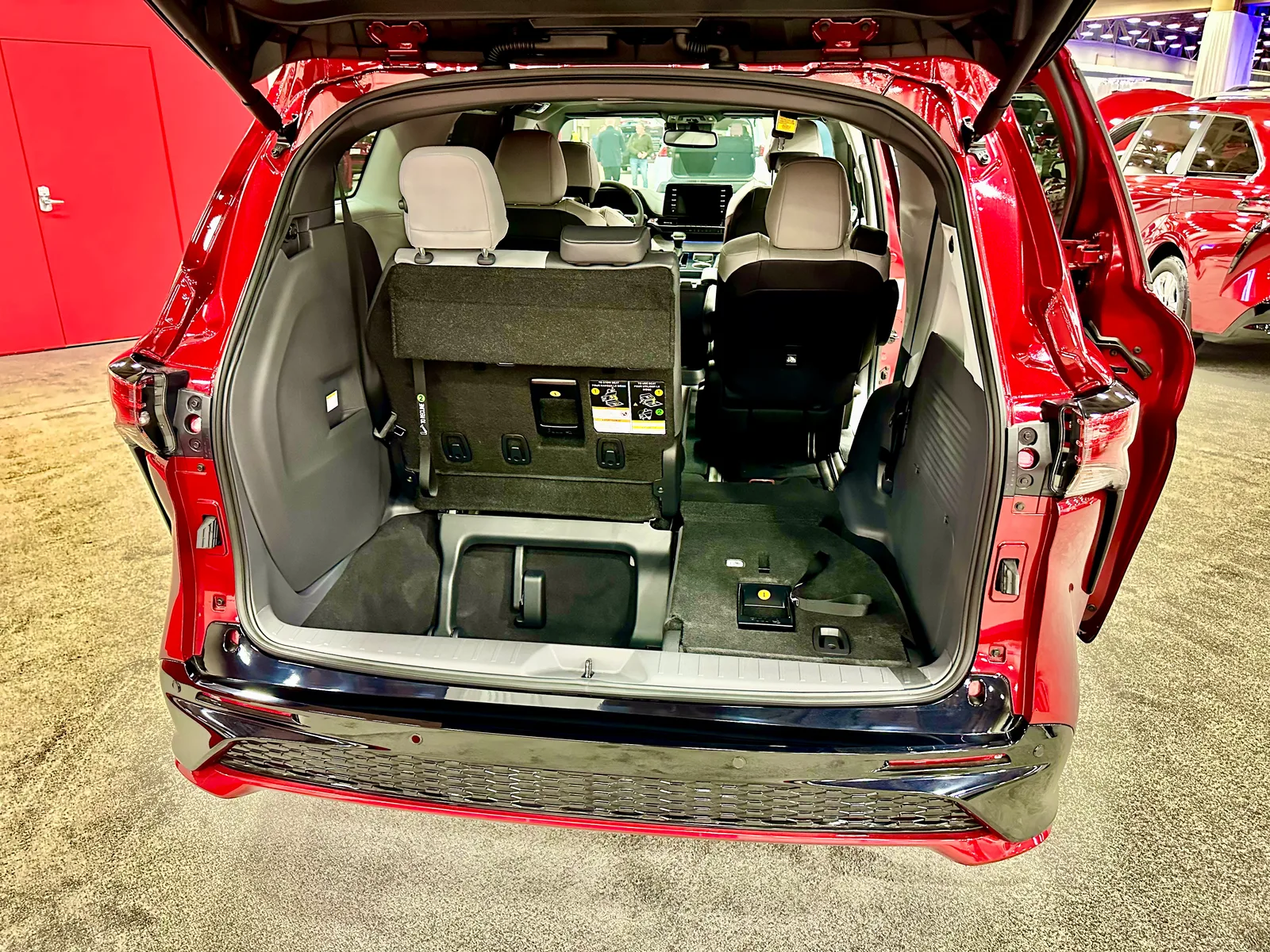 2023 Toyota Sienna Trim Compare: Limited, XSE, & XLE