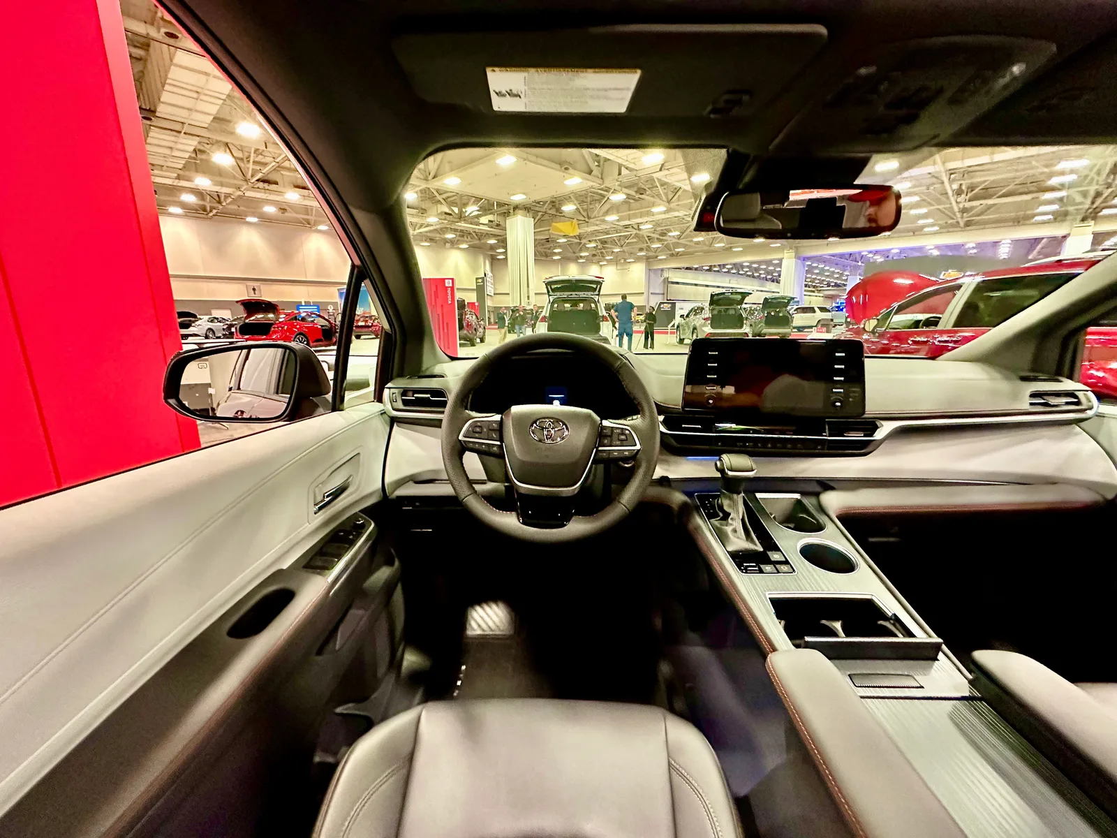 2023 Toyota Sienna Trim Compare: Limited, XSE, & XLE